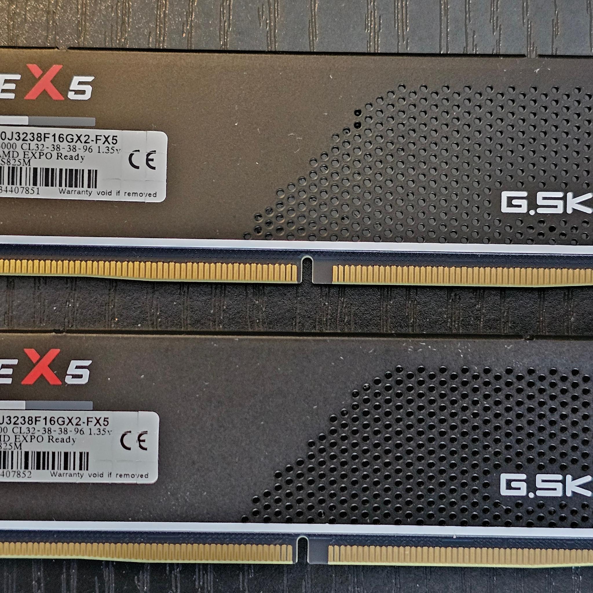 32GB DDR5 6000 MT/s CL32 G.Skill Flare X5 (2 x 16GB)