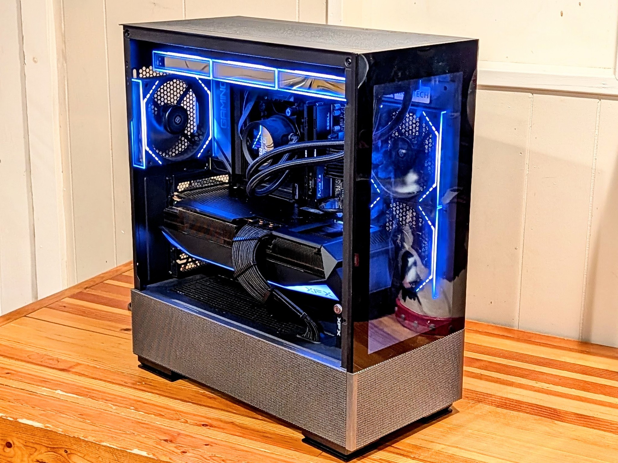 ⚫ ⚡High-End Gaming PC  Ryzen 7 7800X3D • RX 9070 XT Mercury • 32GB DDR5 • 2TB Gen4
