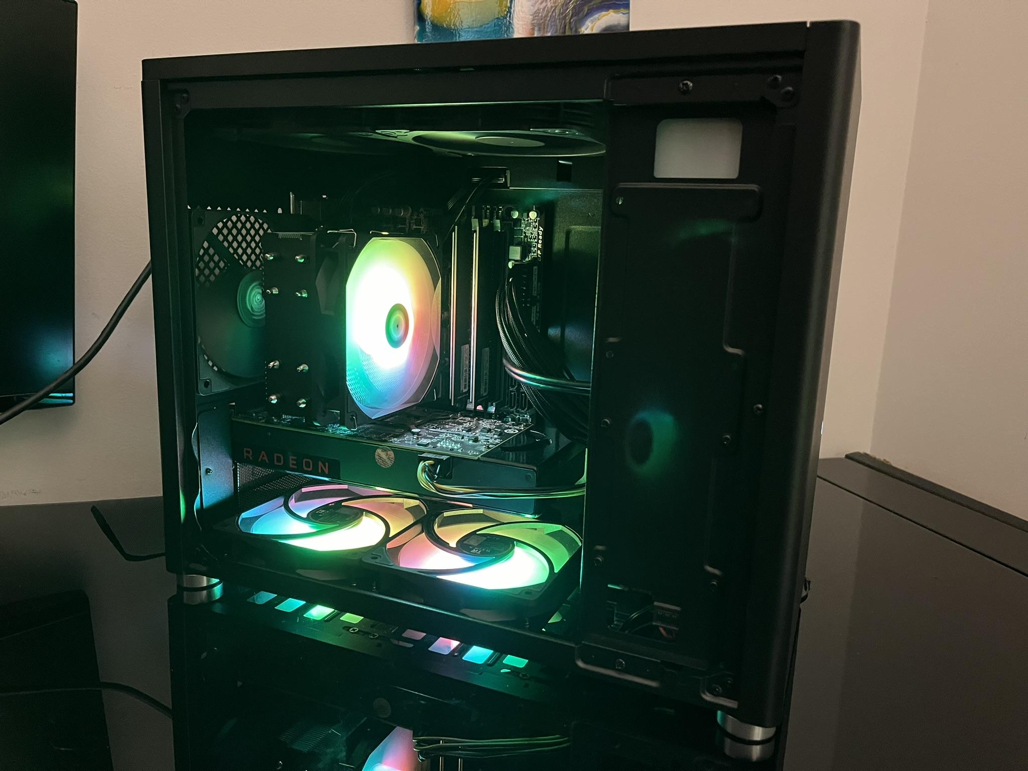 Intel Core I7-6700 paired with an RX580