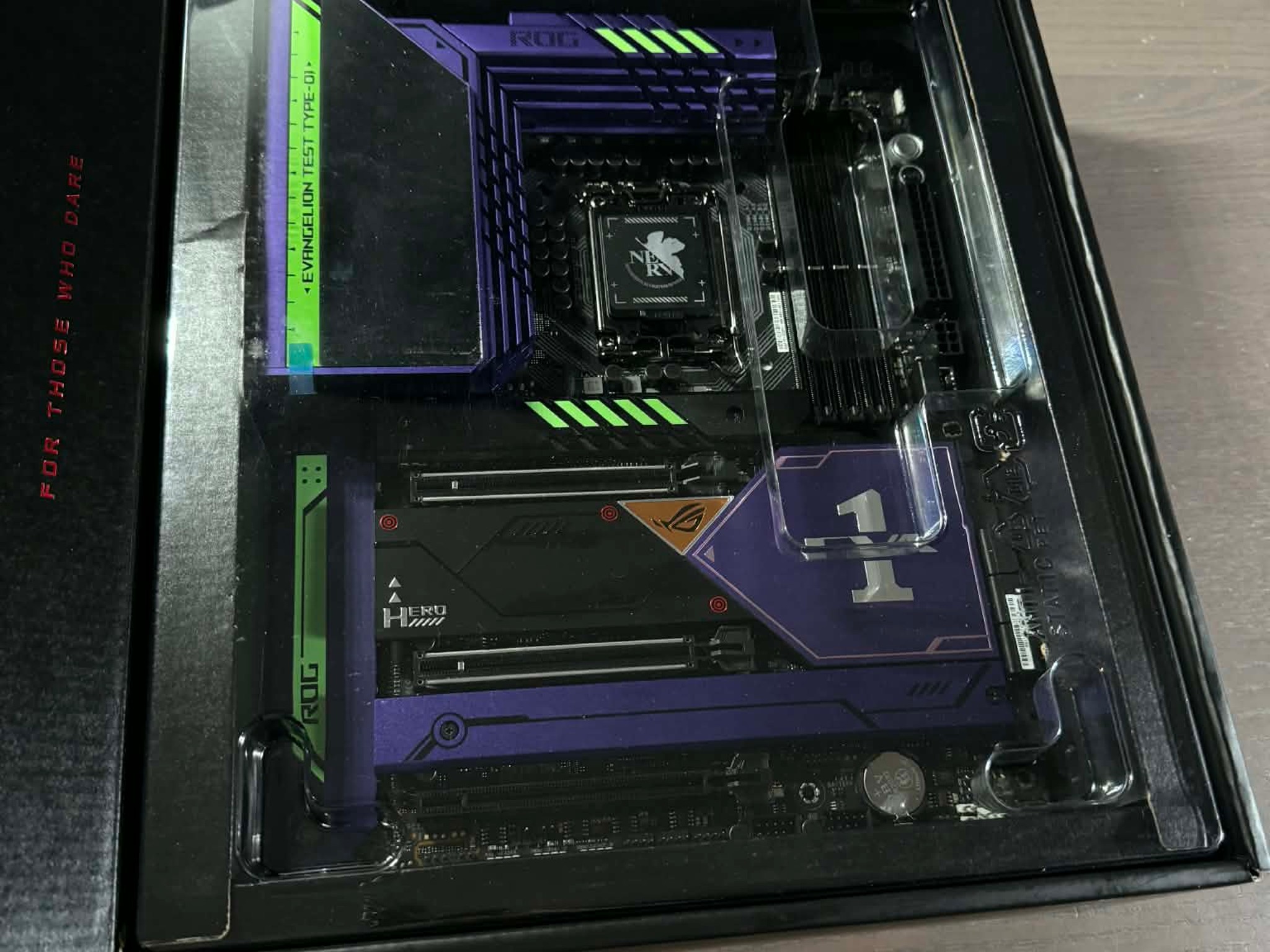 ASUS ROG Maximus Z690 Hero EVA Edition Socket LGA 1700 ATX Motherboard DDR5