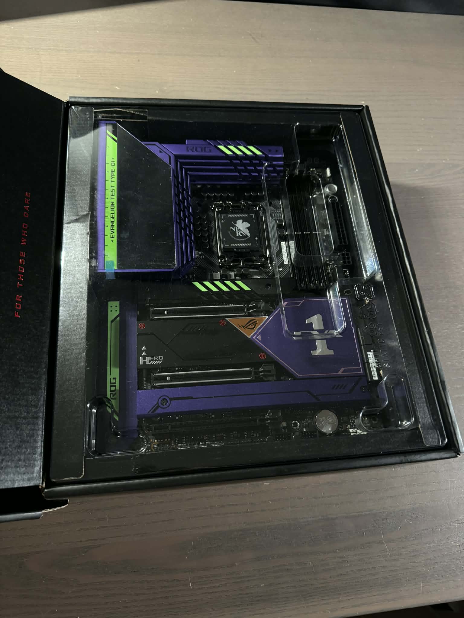 ASUS ROG Maximus Z690 Hero EVA Edition Socket LGA 1700 ATX Motherboard DDR5