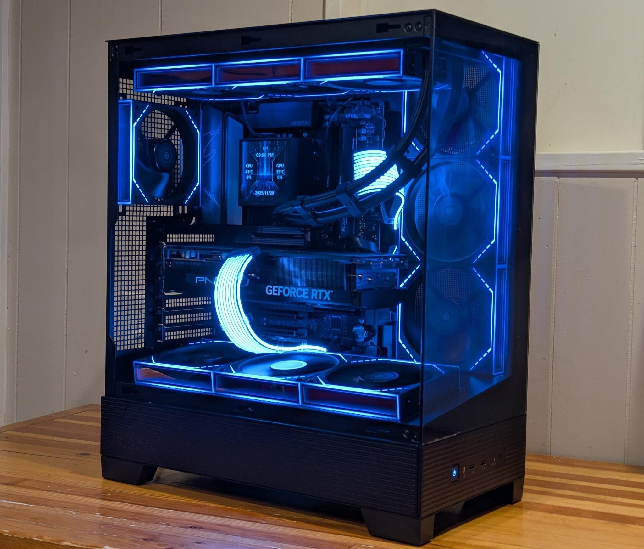 🖤⚡ Ryzen 7 9800X3D + RTX 5070 Ti | 1440p Monster | Black LCD + Infinity Mirror Build