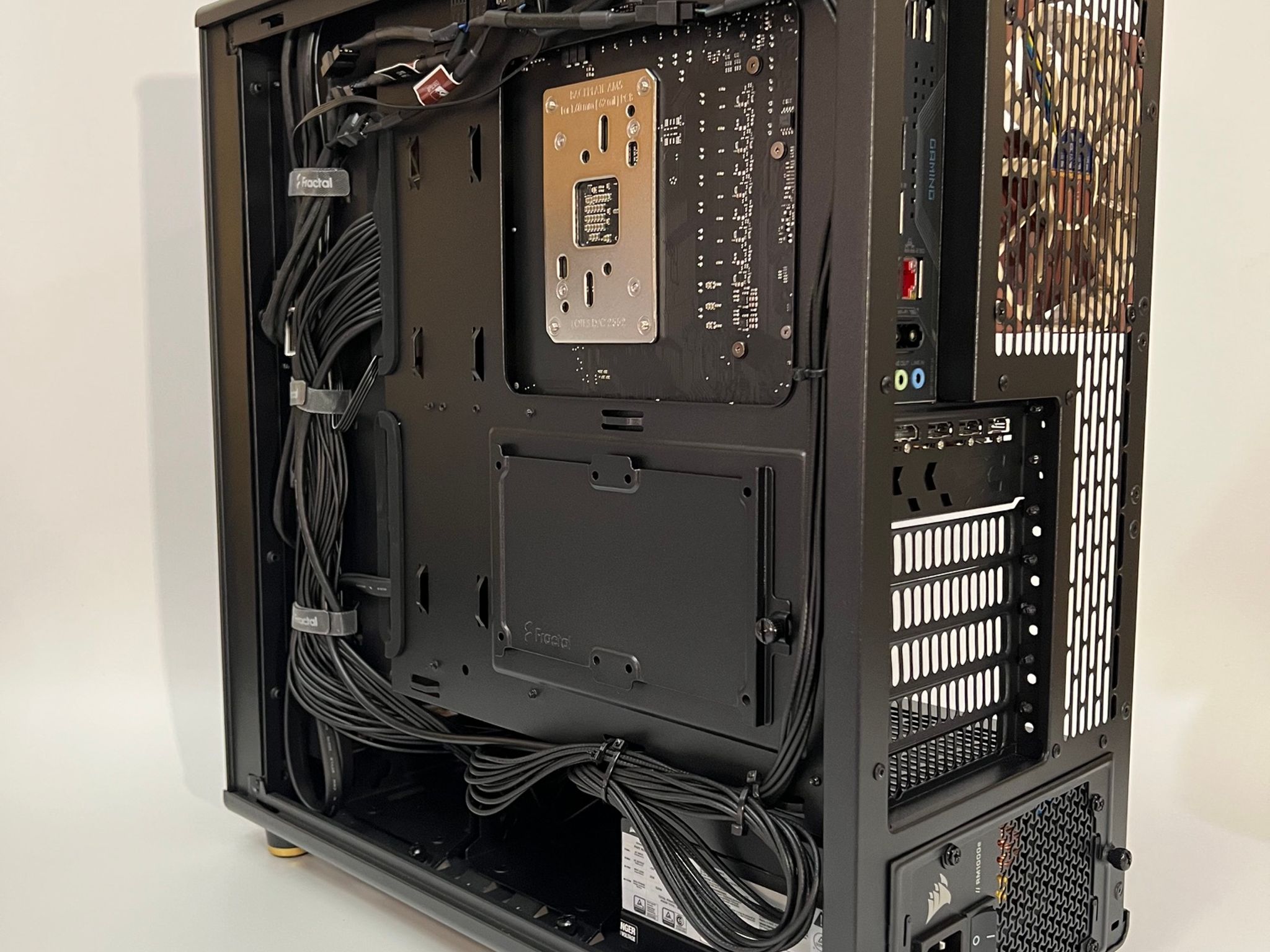Radeon RX 9070 XT Custom Gaming PC - Ryzen 7 7800X3D, 32GB RAM, 2TB NVMe SSD
