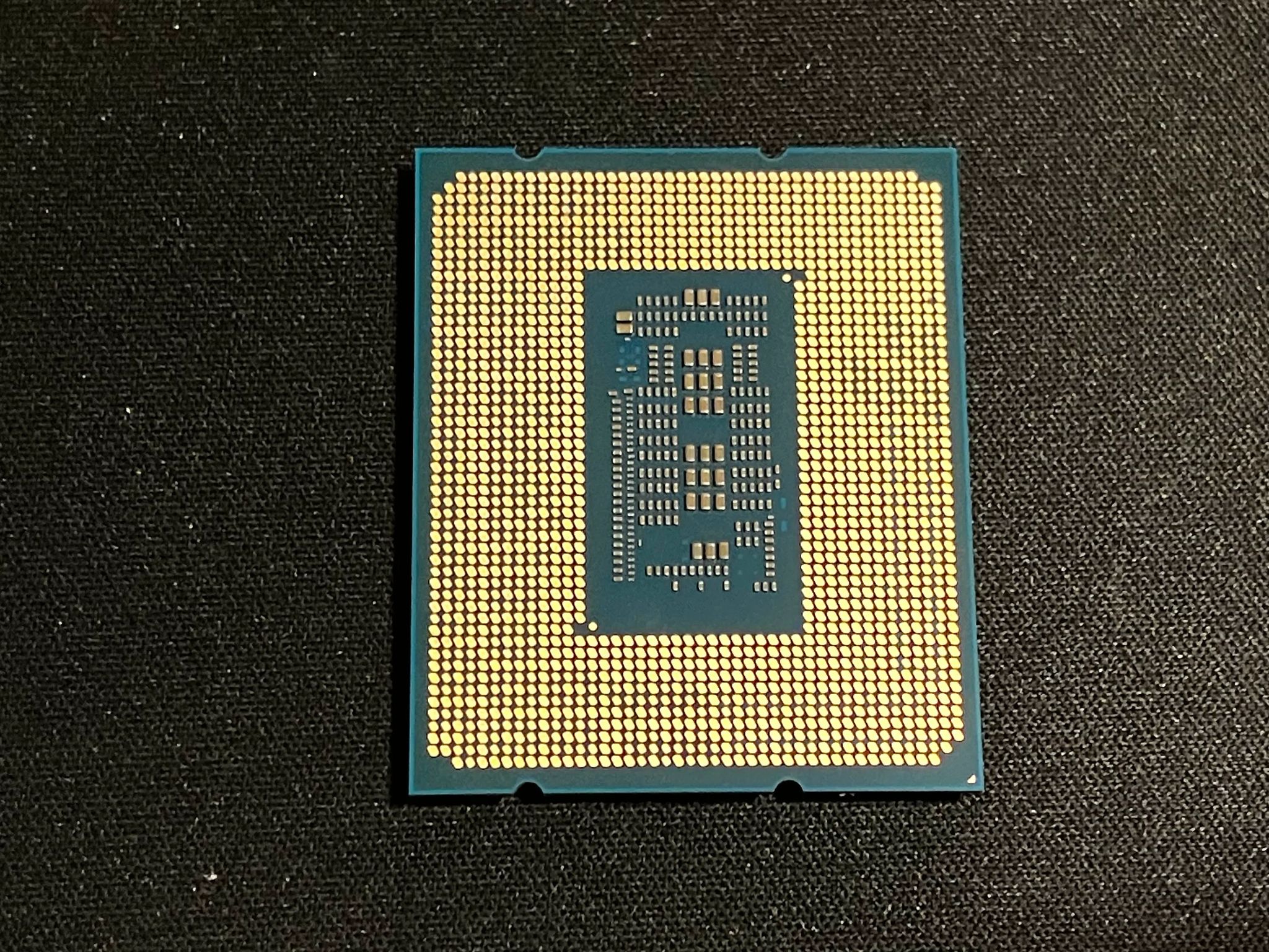 Intel i7-12700
