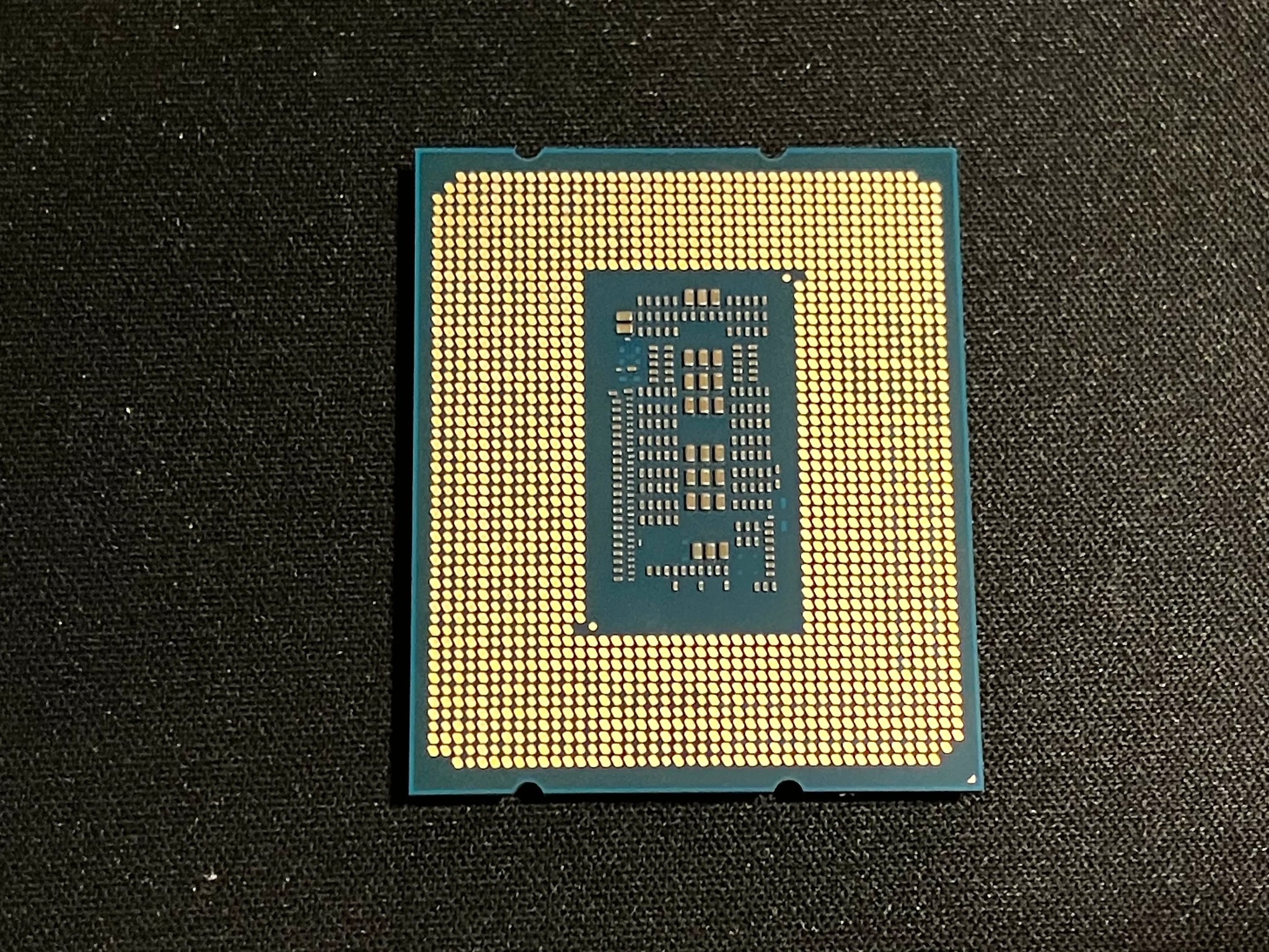 Intel i7-12700