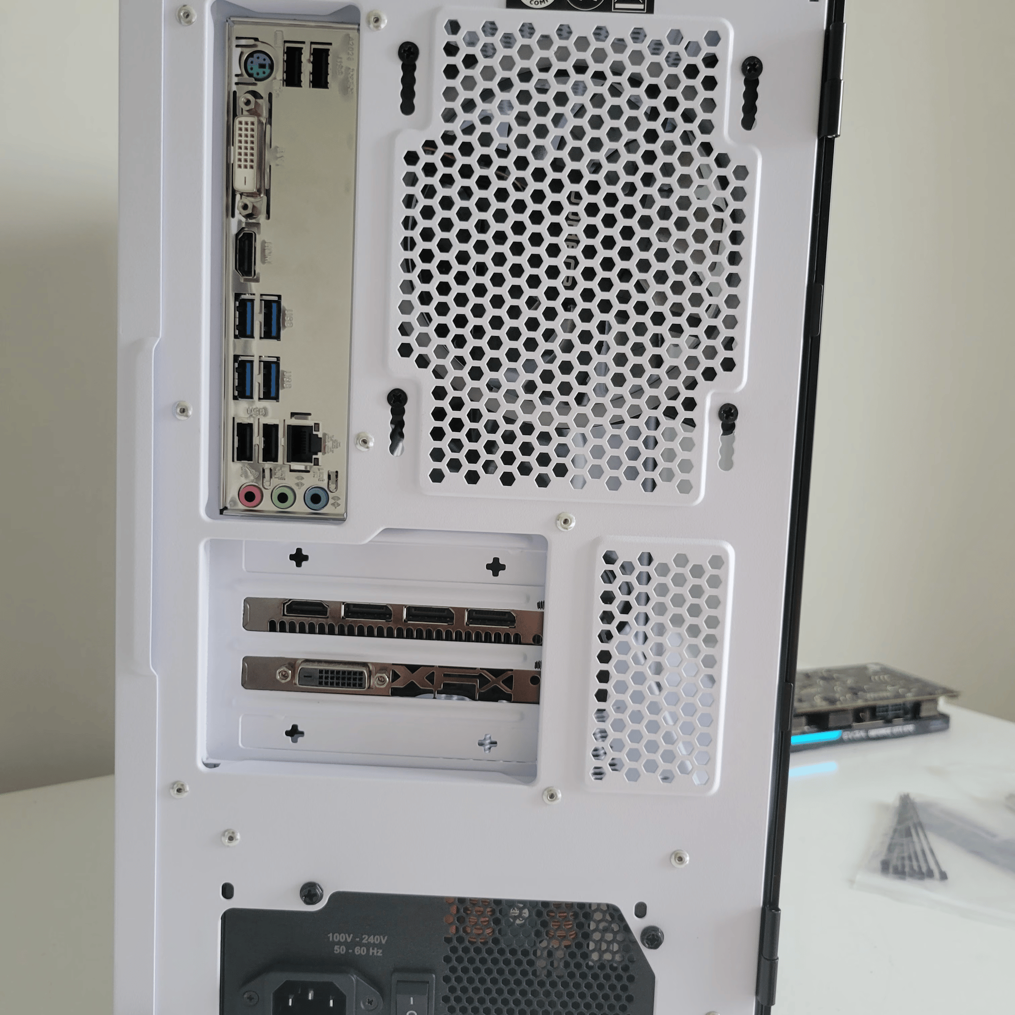 Newly Built Budget Gaming PC Ryzen 5 2600X / Rx 580