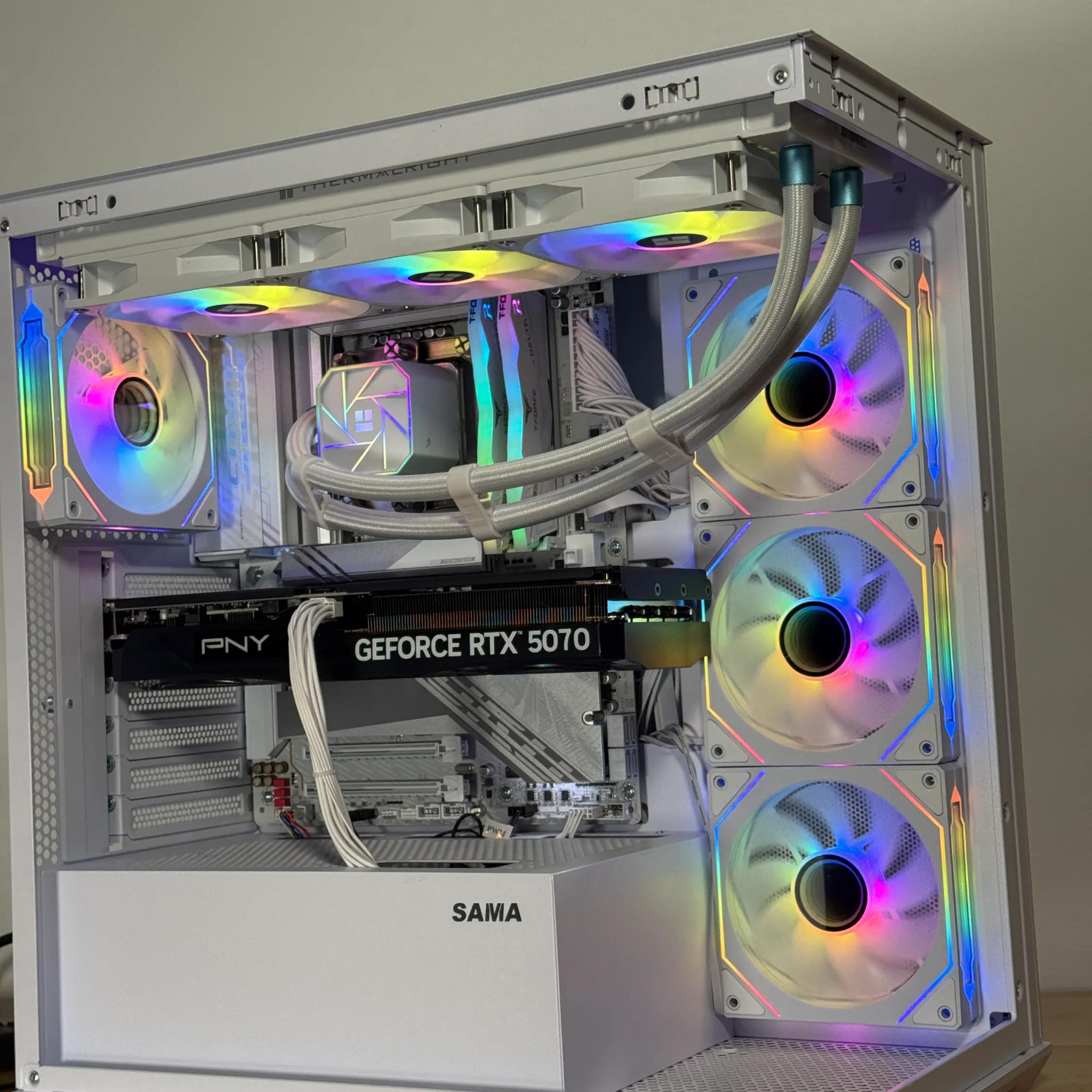 RTX 5070 Intel Core Ultra 7 265k Gaming PC