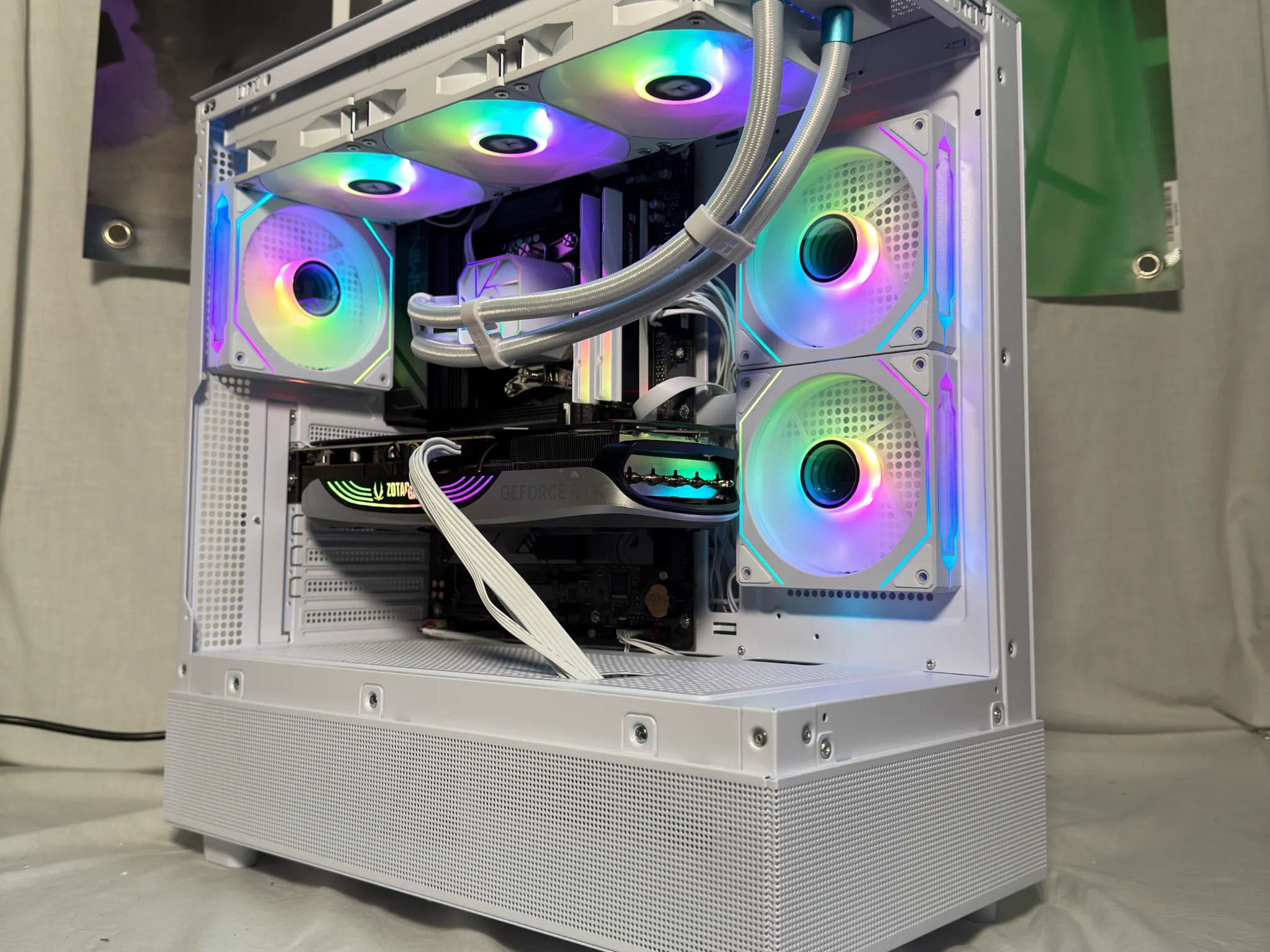 RTX 4070 TI Ryzen 5 9600x Gaming PC