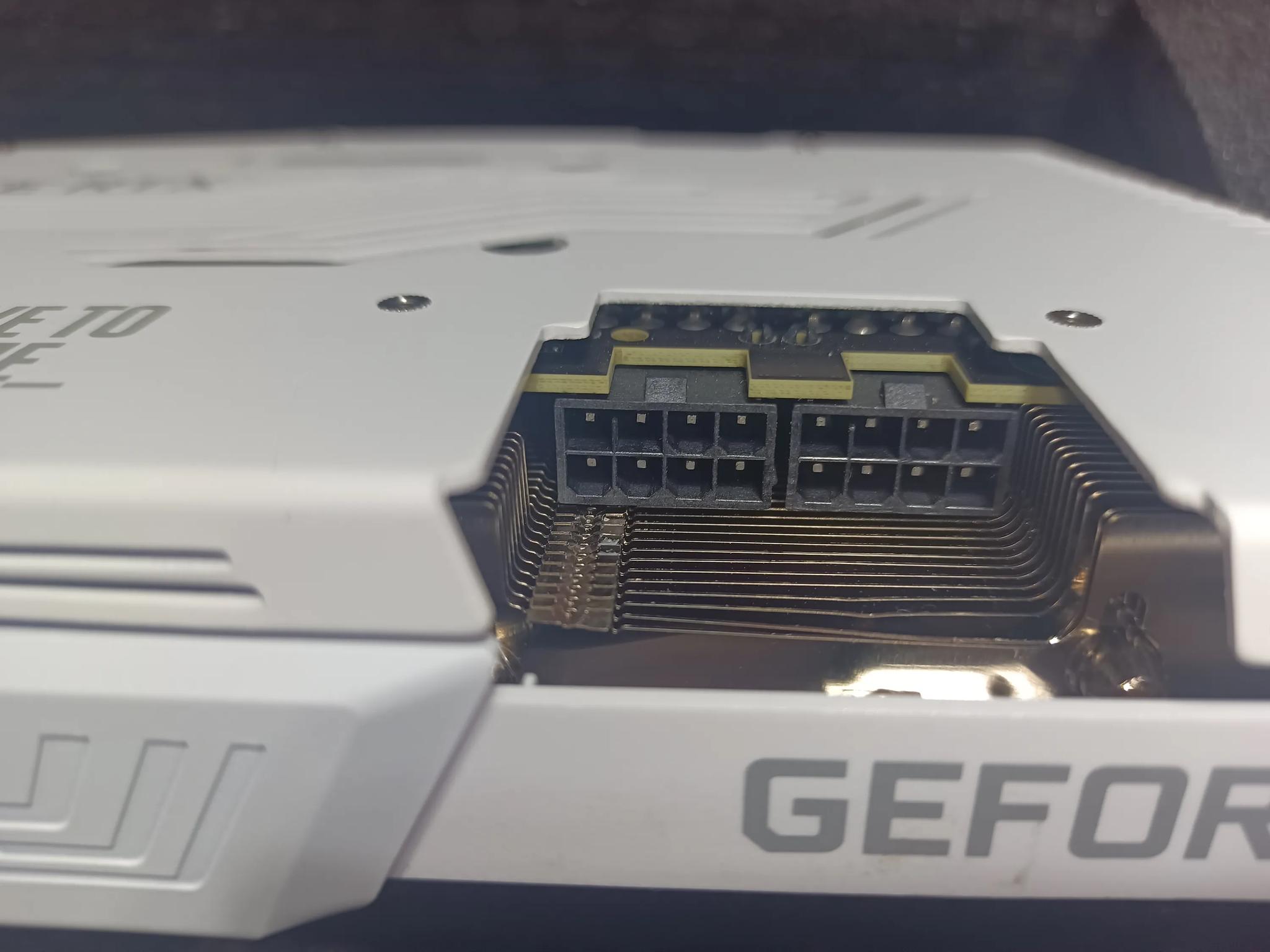 ZOTAC GAMING GeForce RTX 3060 AMP White Edition