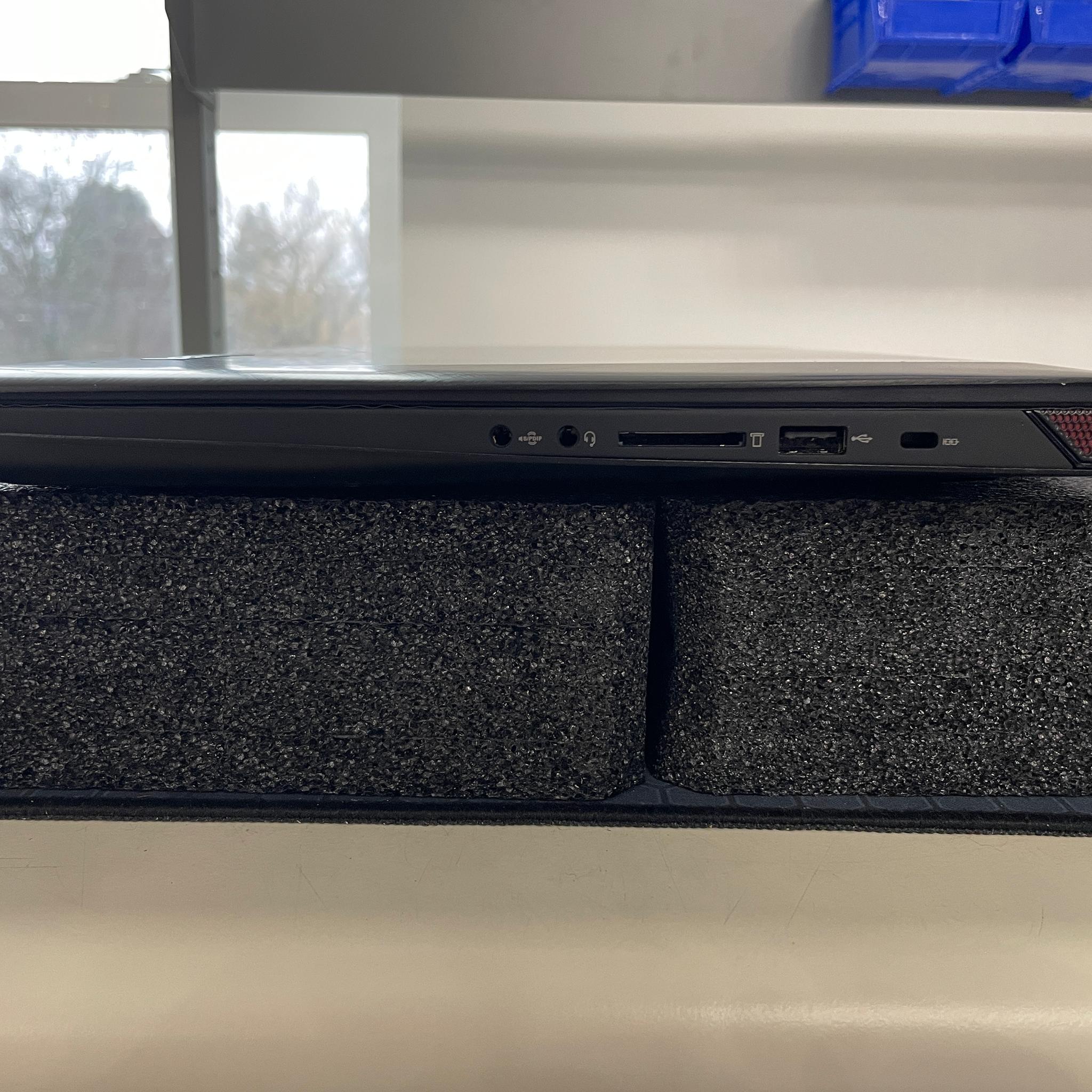 Lenovo Y50-70 Laptop