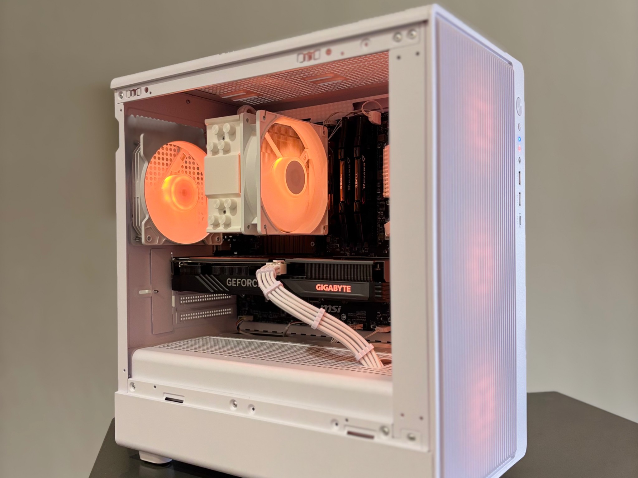 RTX 4060 | Ryzen 5 5500 | 32GB DDR4 | 1 TB NVMe | 650w Gold Gaming PC