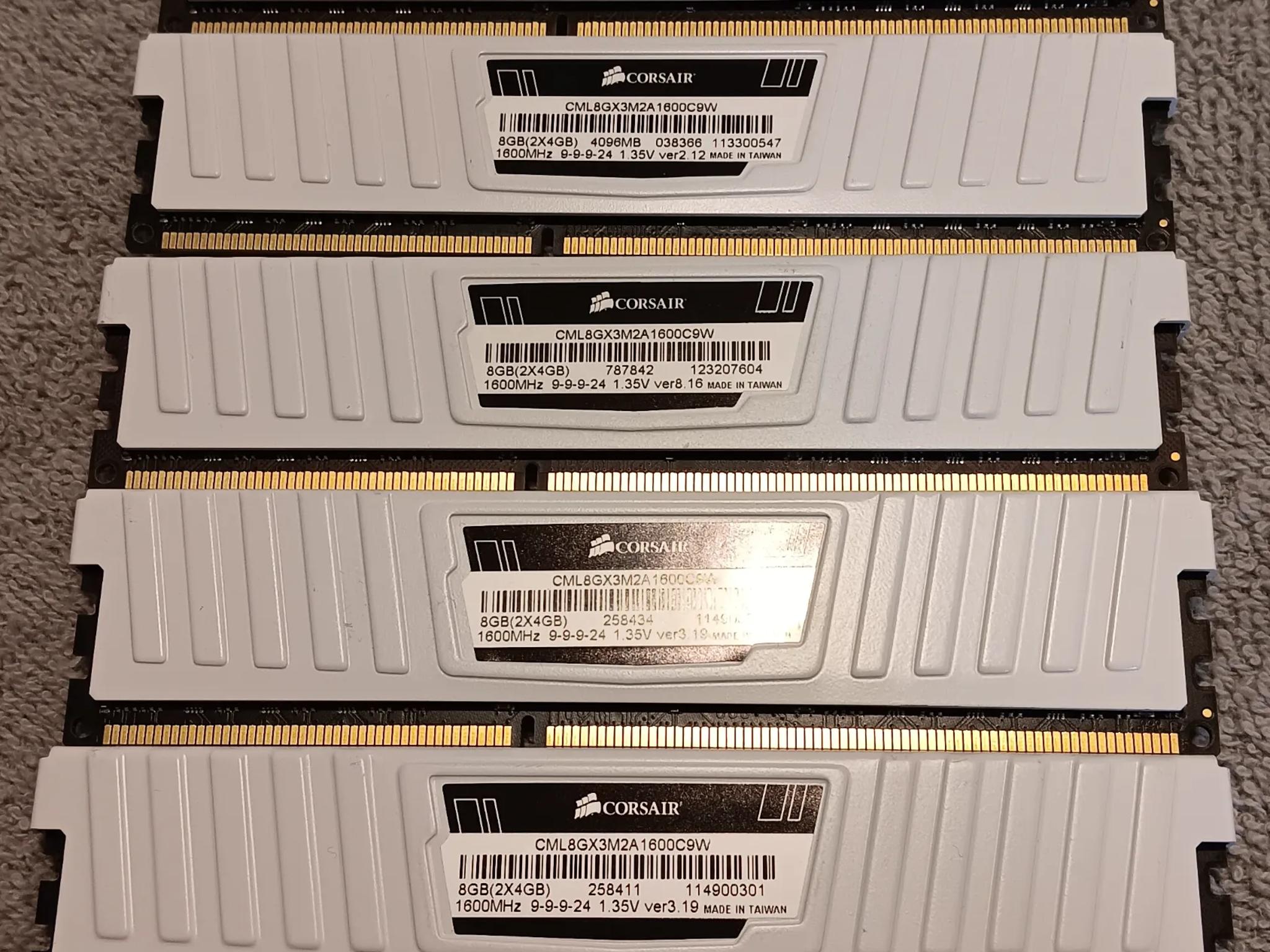 Corsair Vengeance LP 24GB 6X4GB) DDR3-1600 RAM