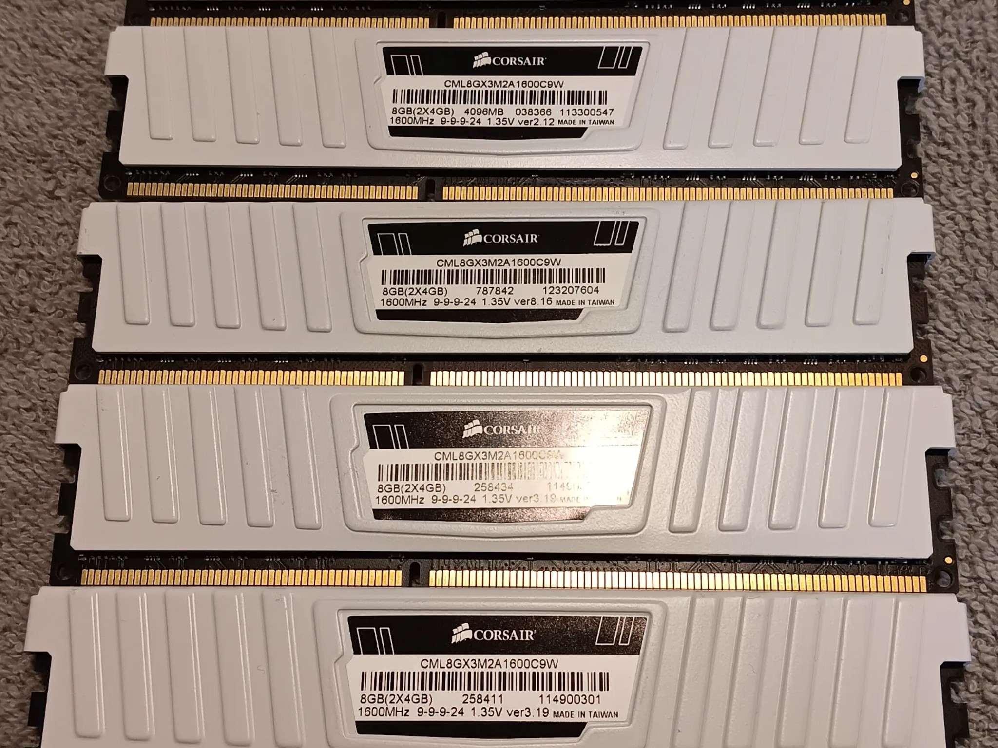 Corsair Vengeance LP 24GB 6X4GB) DDR3-1600 RAM