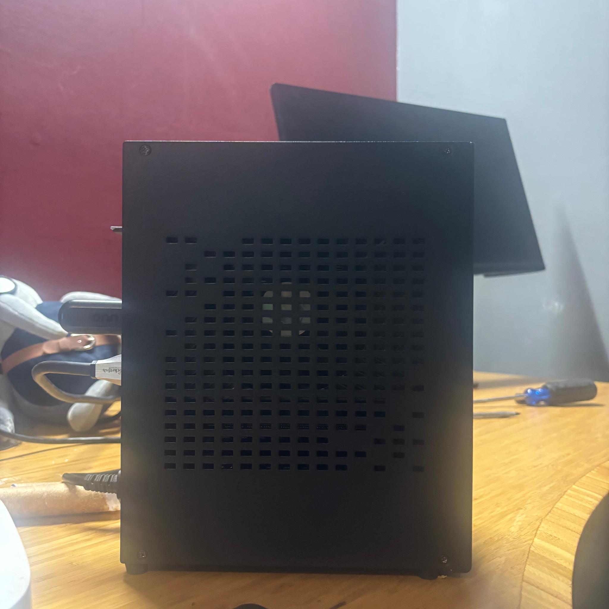 SFF GAMING PC 980 PRO SSD RYZEN 9 9900x RTX 5060, 16GB RAM, 1TB NVMe SSD