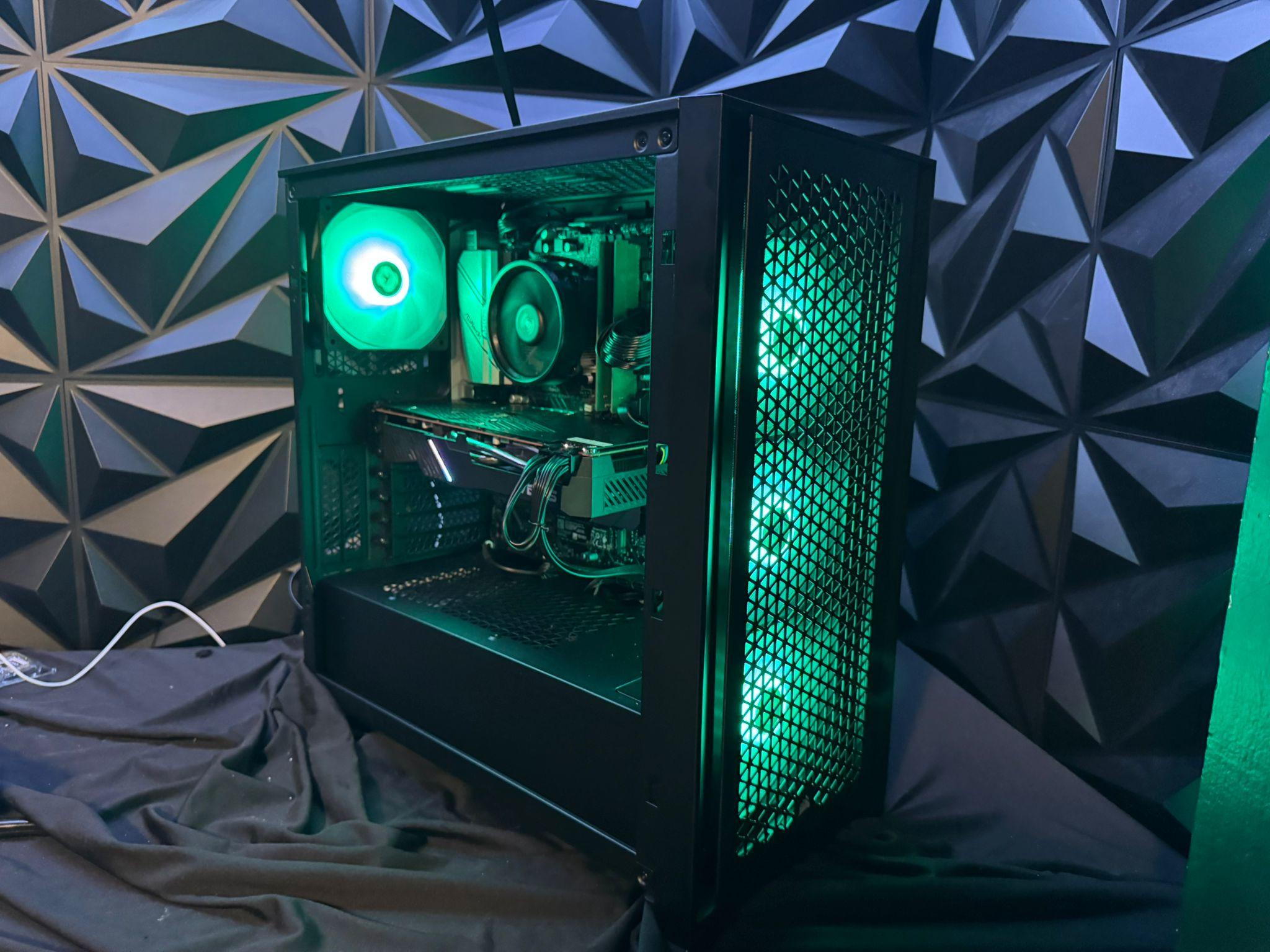 🔥 The Mid Daddy  🧔 Ryzen 5 3600| RX 5700 | 16 GB DR| 1.25 TB SSD