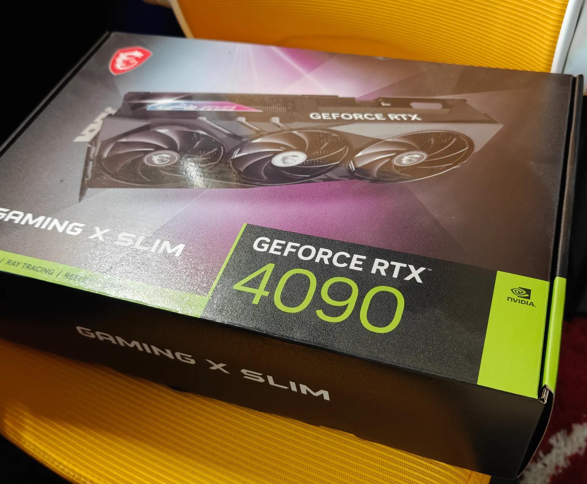 MSI - NVIDIA GeForce RTX 4090 GAMING SLIM 24G - 24GB DDR6X PCI Express 4.0