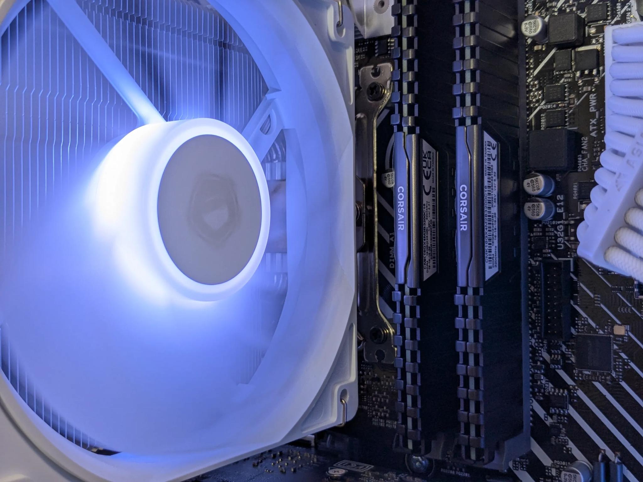 ❄️ Sleek All-White Gaming PC - Intel i3-12100F, GTX 1060, 16GB RAM, ARGB Lighting, 1TB SSD