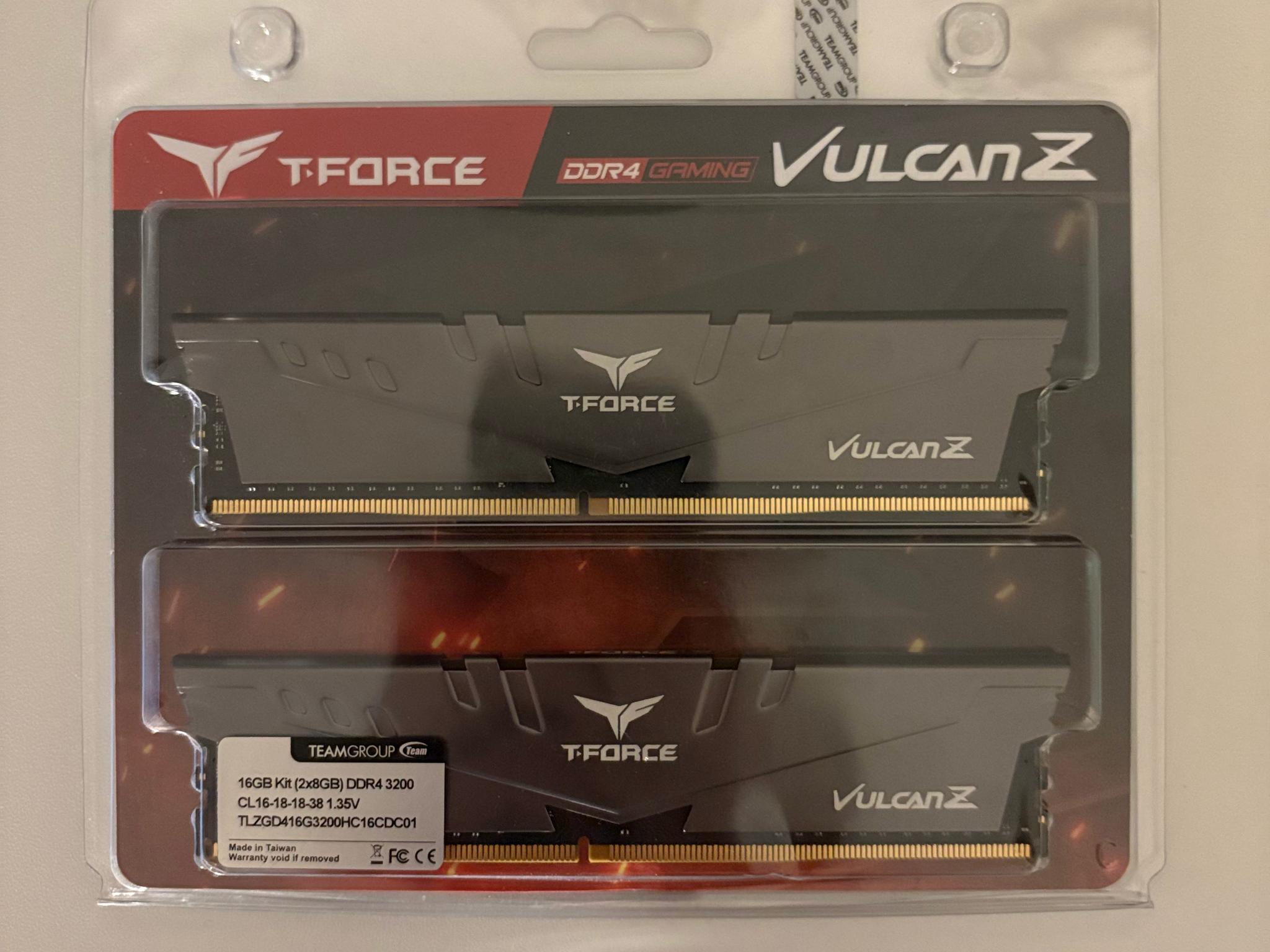 NEW - T-Force DDR4 2x8GB 3200 RAM Kit Silver - Open Box