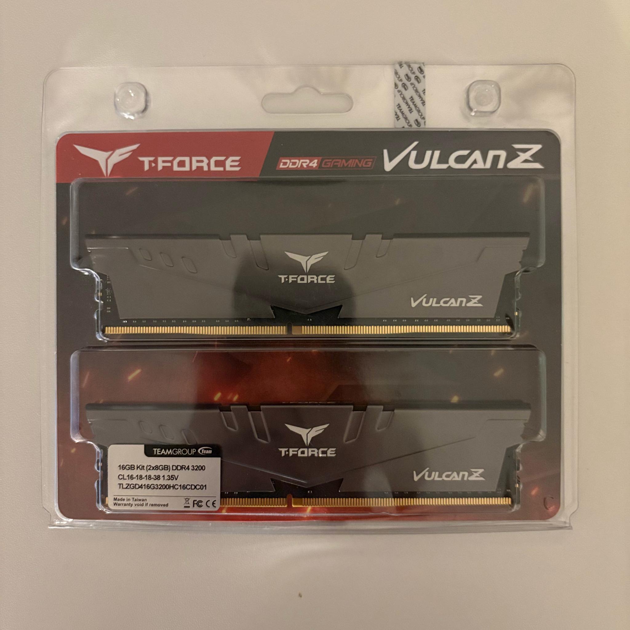 NEW - T-Force DDR4 2x8GB 3200 RAM Kit Silver - Open Box