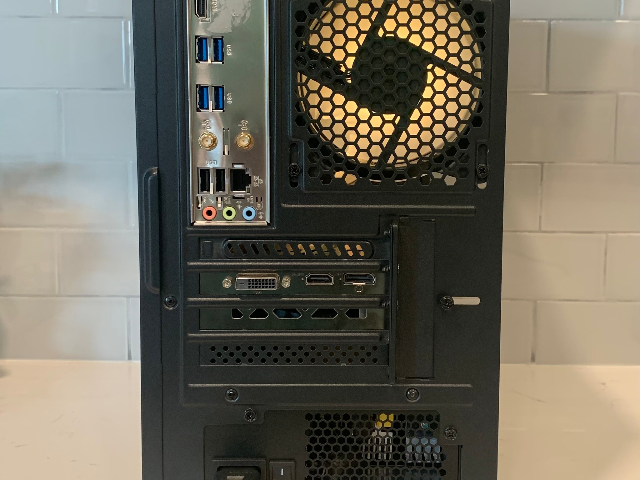 Ryzen 5 3600 | RTX 2060 KO | 16GB DDR4 | 1TB NVME SSD