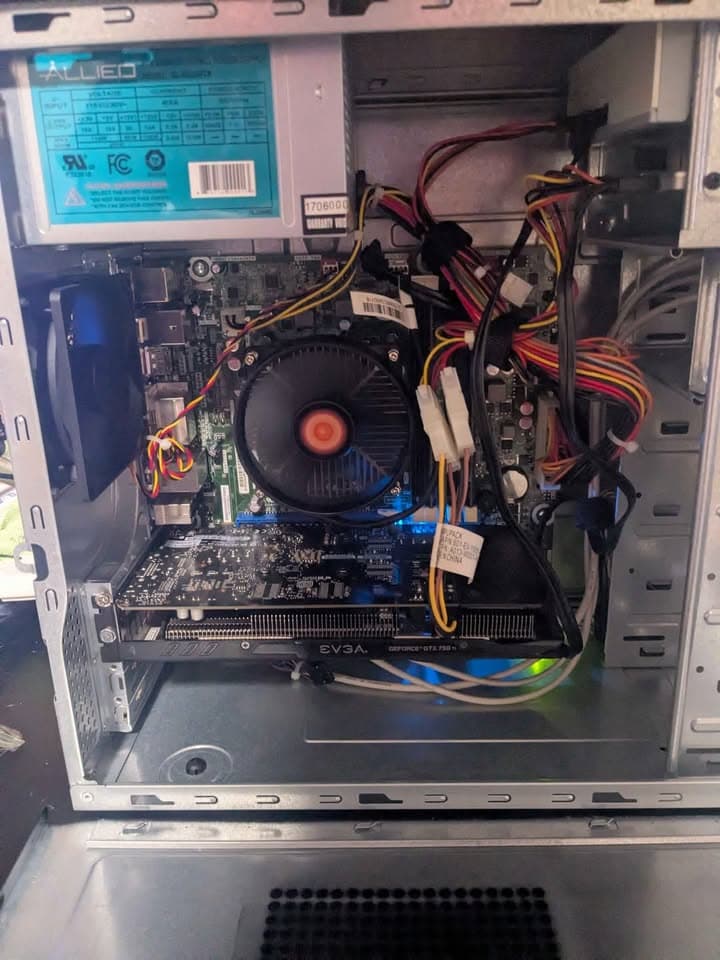60 FPS Fortnite | i7-2600K, 16GB RAM, 480GB SSD, GTX 750 Ti, Win10, WiFi