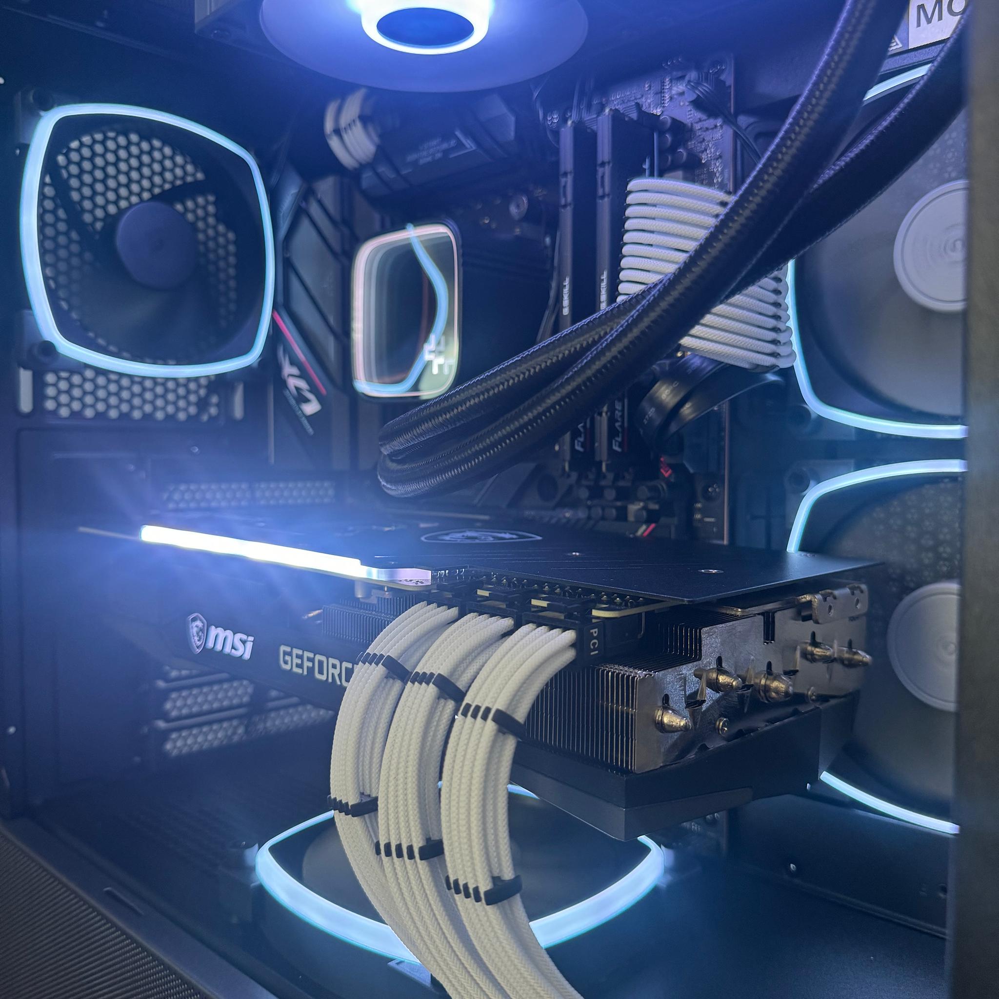 🐼 RTX 3080 | Ryzen 7 7700X | 32GB DDR5