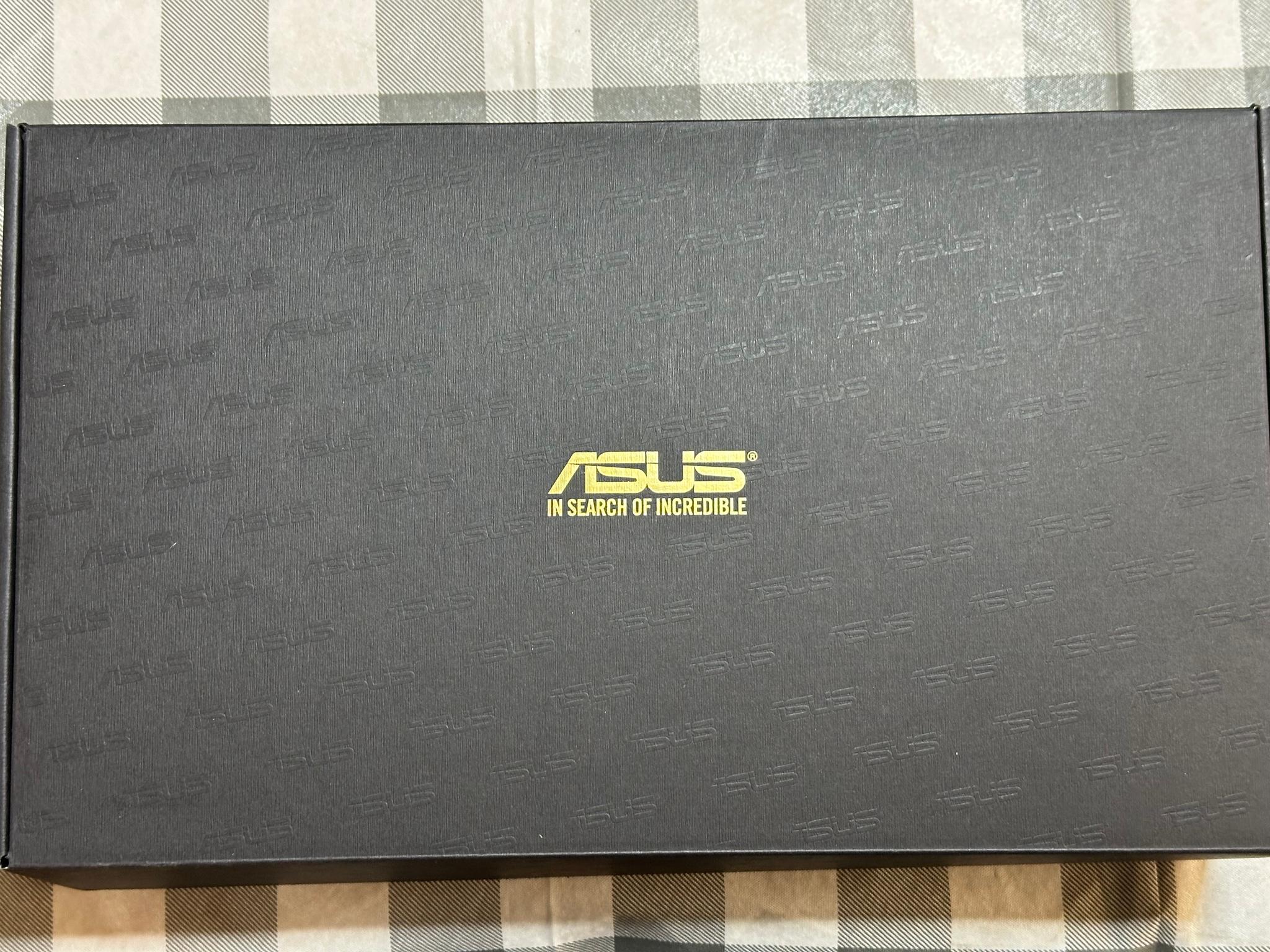 Asus DUAL OC GeForce RTX 4070