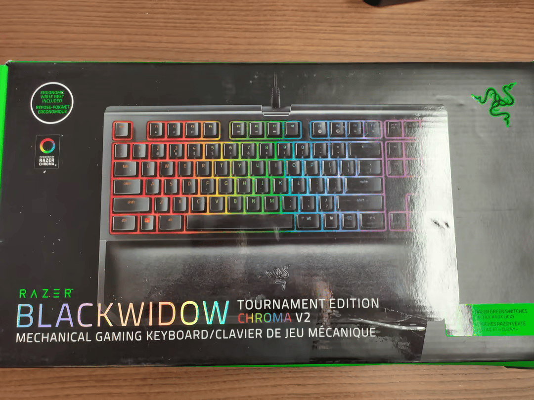 Razer Blackwidow Tournament Edition Chrome V2 | Razer Green Switches (Clicky, Loud)