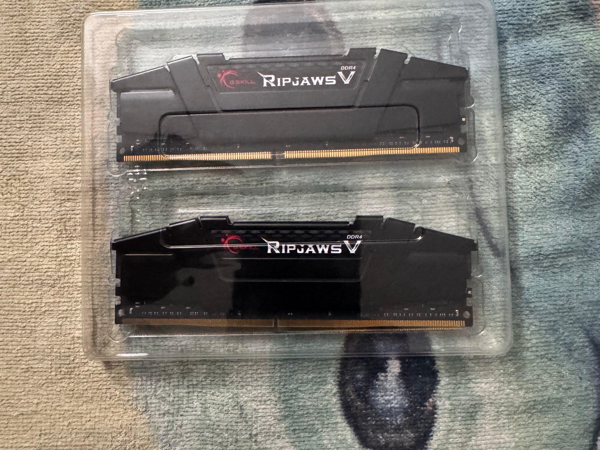 G.Skill Ripjaws V 32GB DDR4 RAM kit (2x16GB)