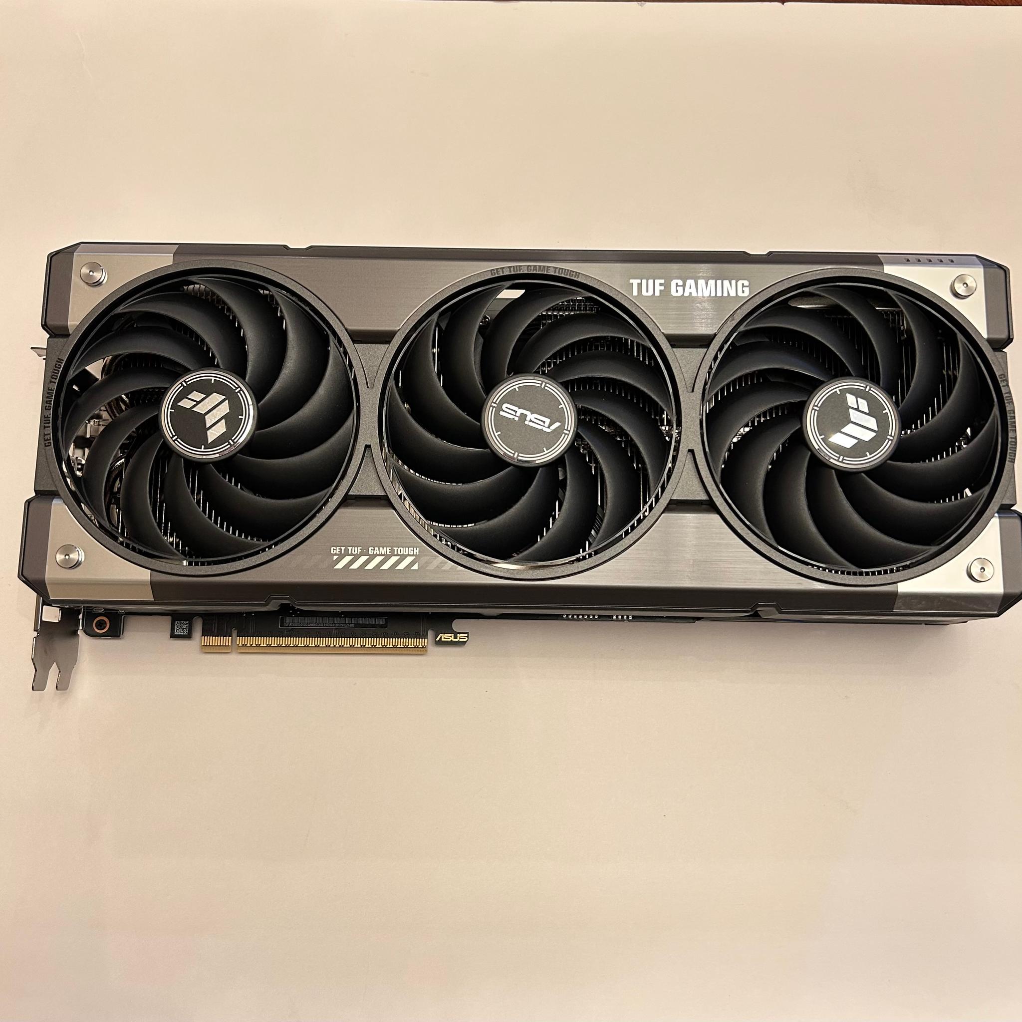 ASUS TUF Gaming GeForce RTX 5070 12GB