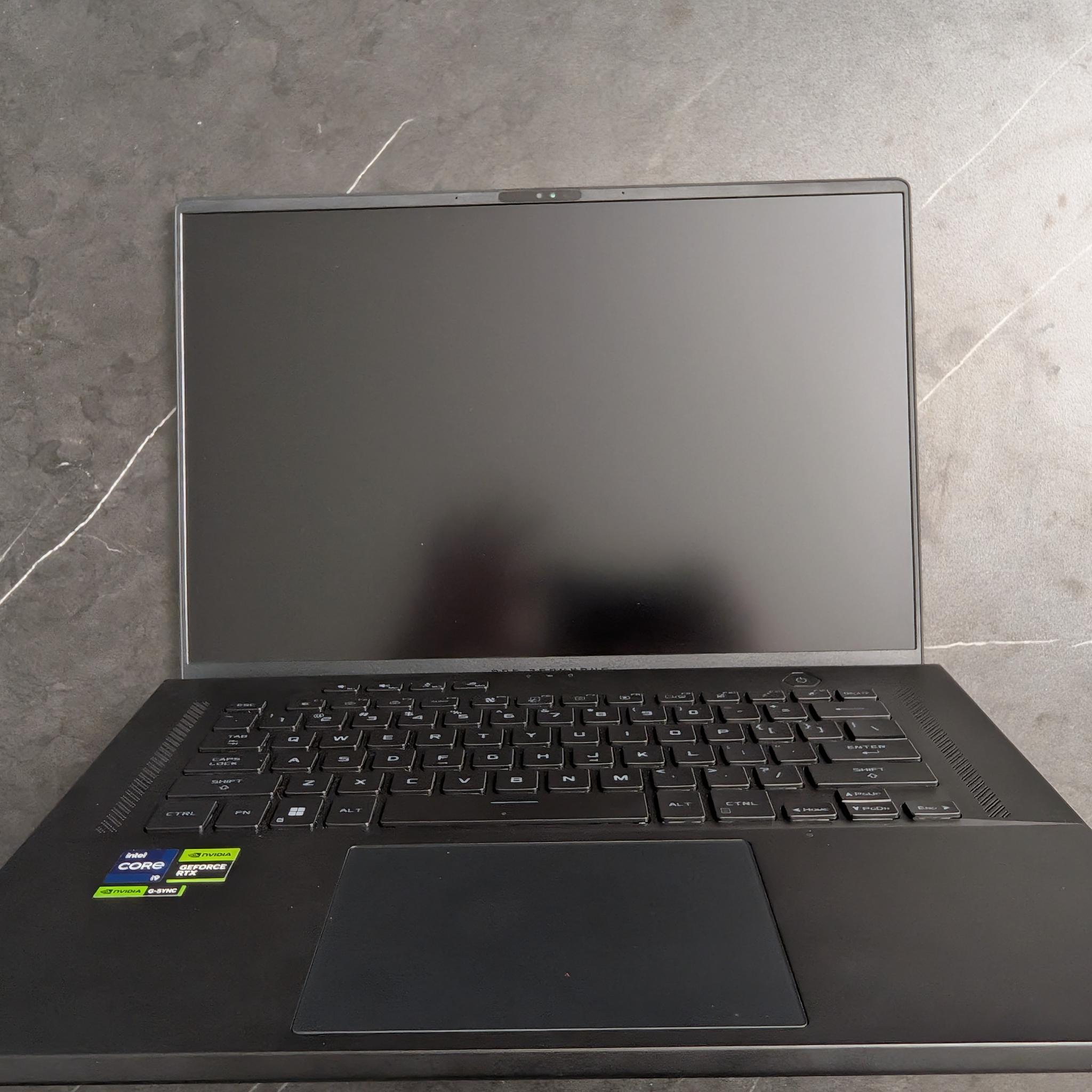Asus Zephyrus M16 Anime Matrix, 4090, 64G RAM, 2T SSD