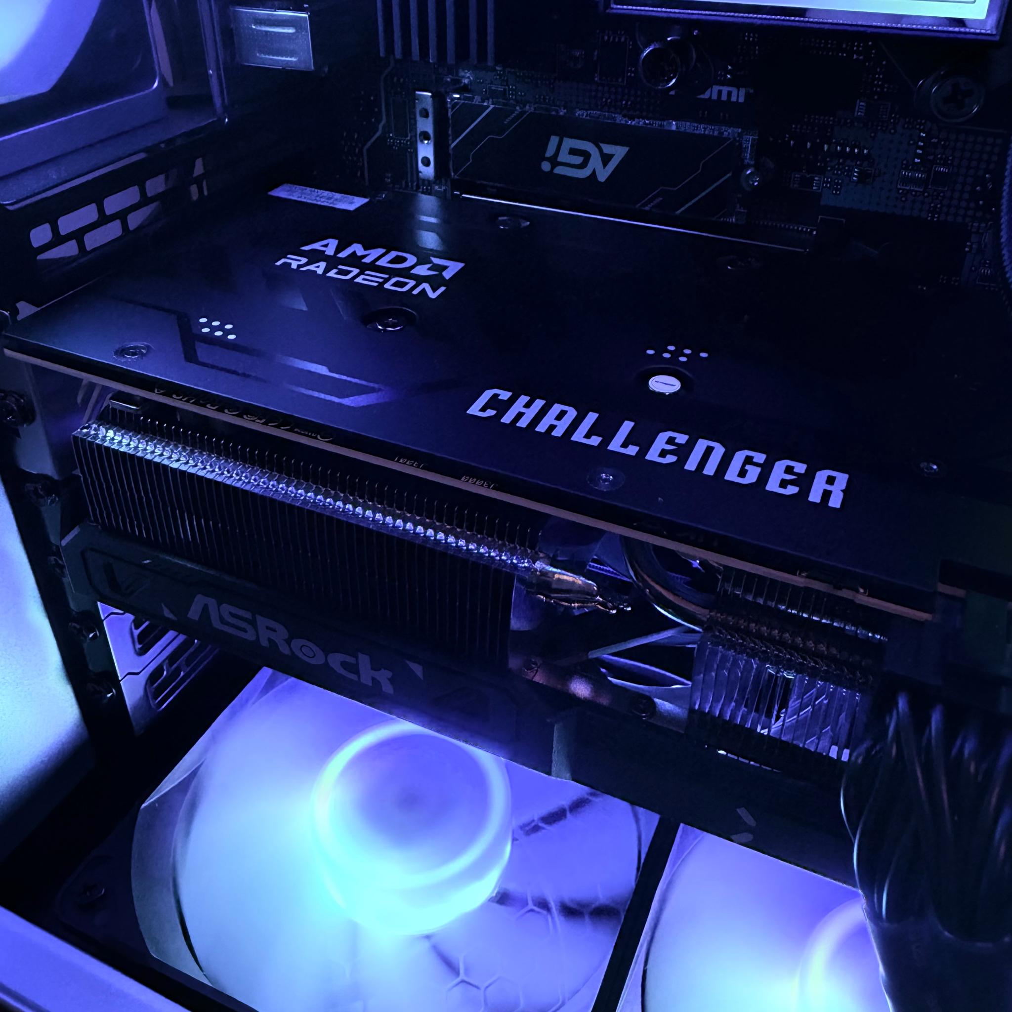 🩶🐍"Silver Serpent"🐍🩶| 1440p/4k Gaming | RX 9070XT | Ryzen 7 7800x3d | 32gb DDR5 | 2tb SSD | WiFi