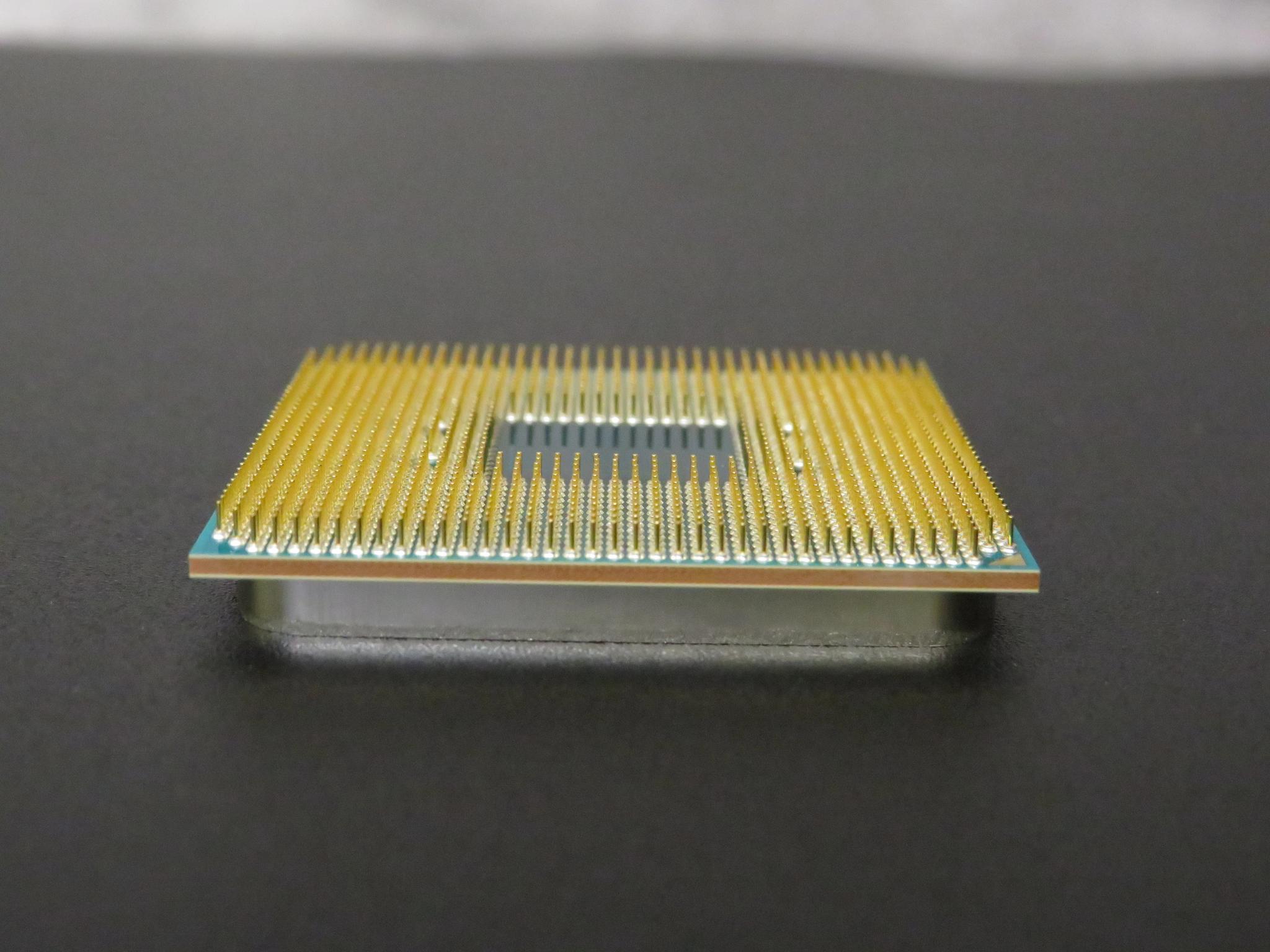 AMD Athlon 200GE w/ cooler