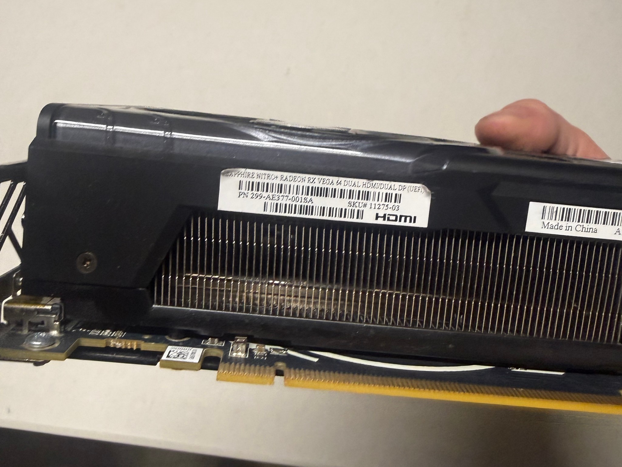 SAPPHIRE NITRO+ Radeon RX VEGA 64