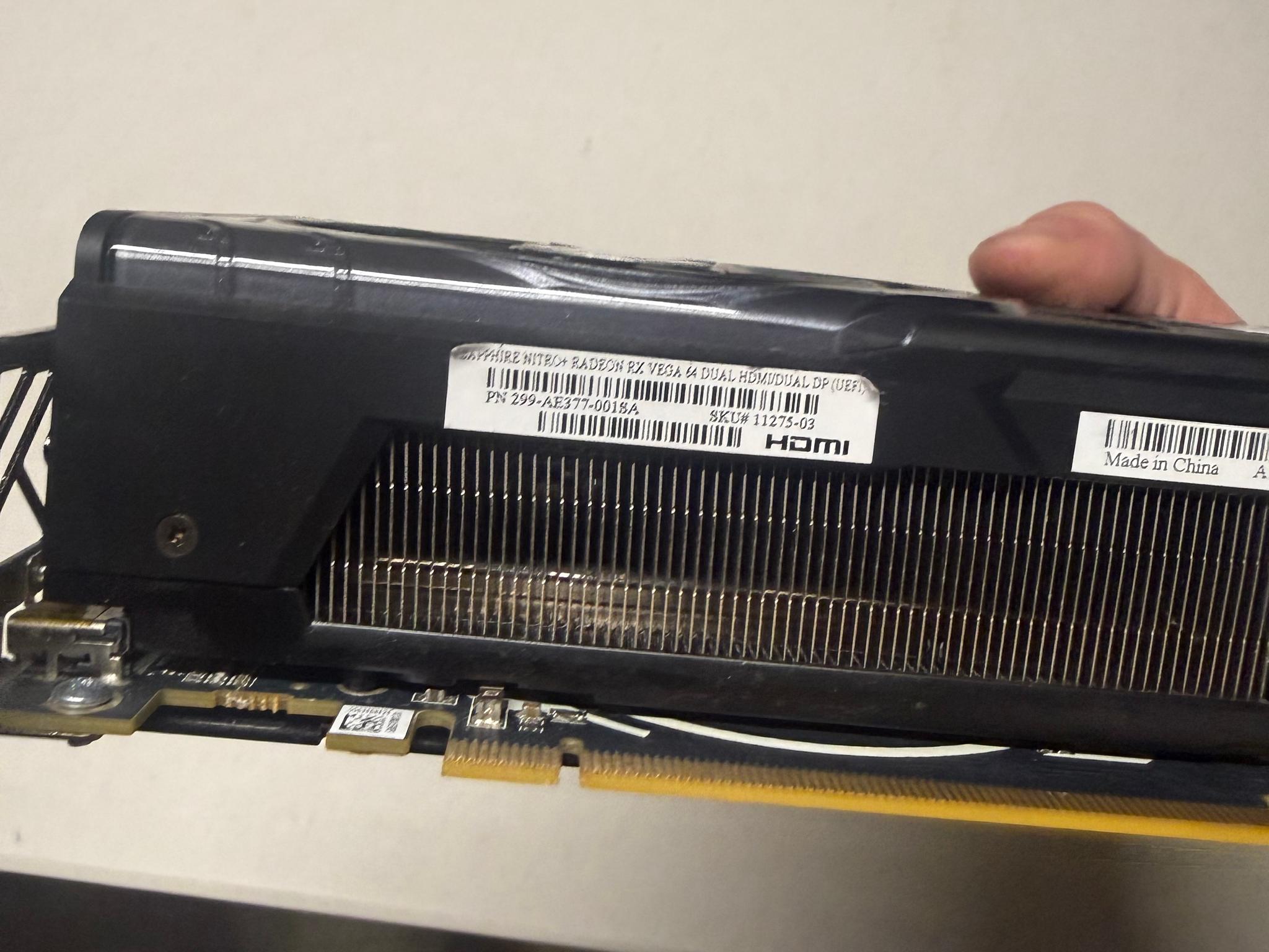 SAPPHIRE NITRO+ Radeon RX VEGA 64 - Image 4