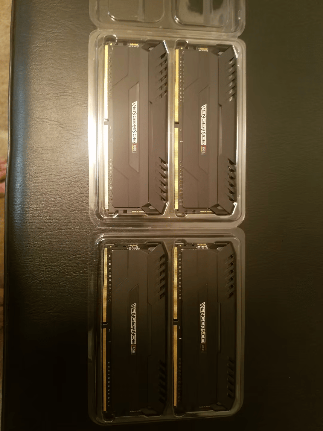 Corsair Vengeance 64 GB (8 x 8 GB) DDR4-3200 CL16 Memory