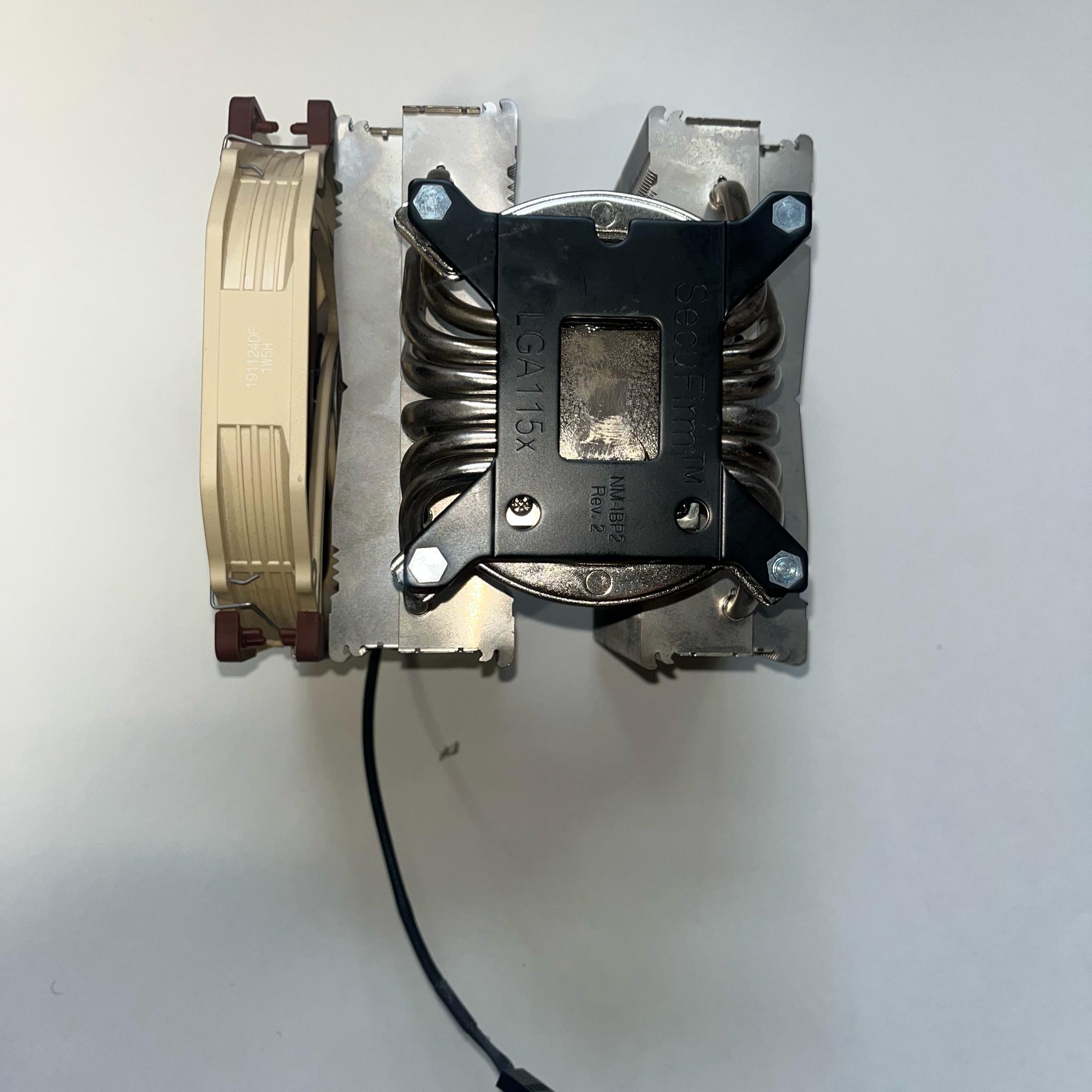 Noctua NH-D15, Premium CPU Cooler with 1X NF-A15 PWM 140mm Fans (Brown)