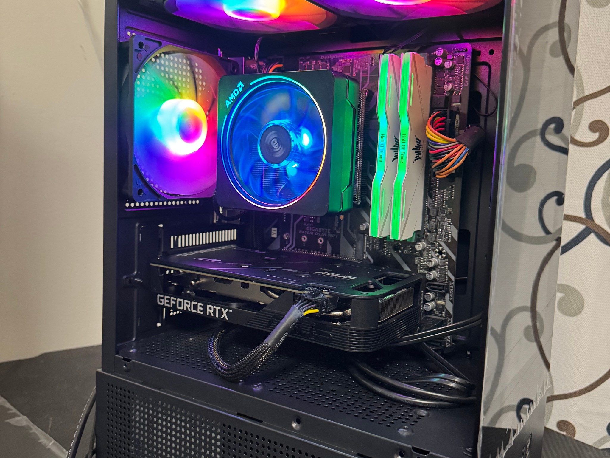 GeForce RTX 4060 Custom Gaming PC - Ryzen 5 5500, 1TB SSD