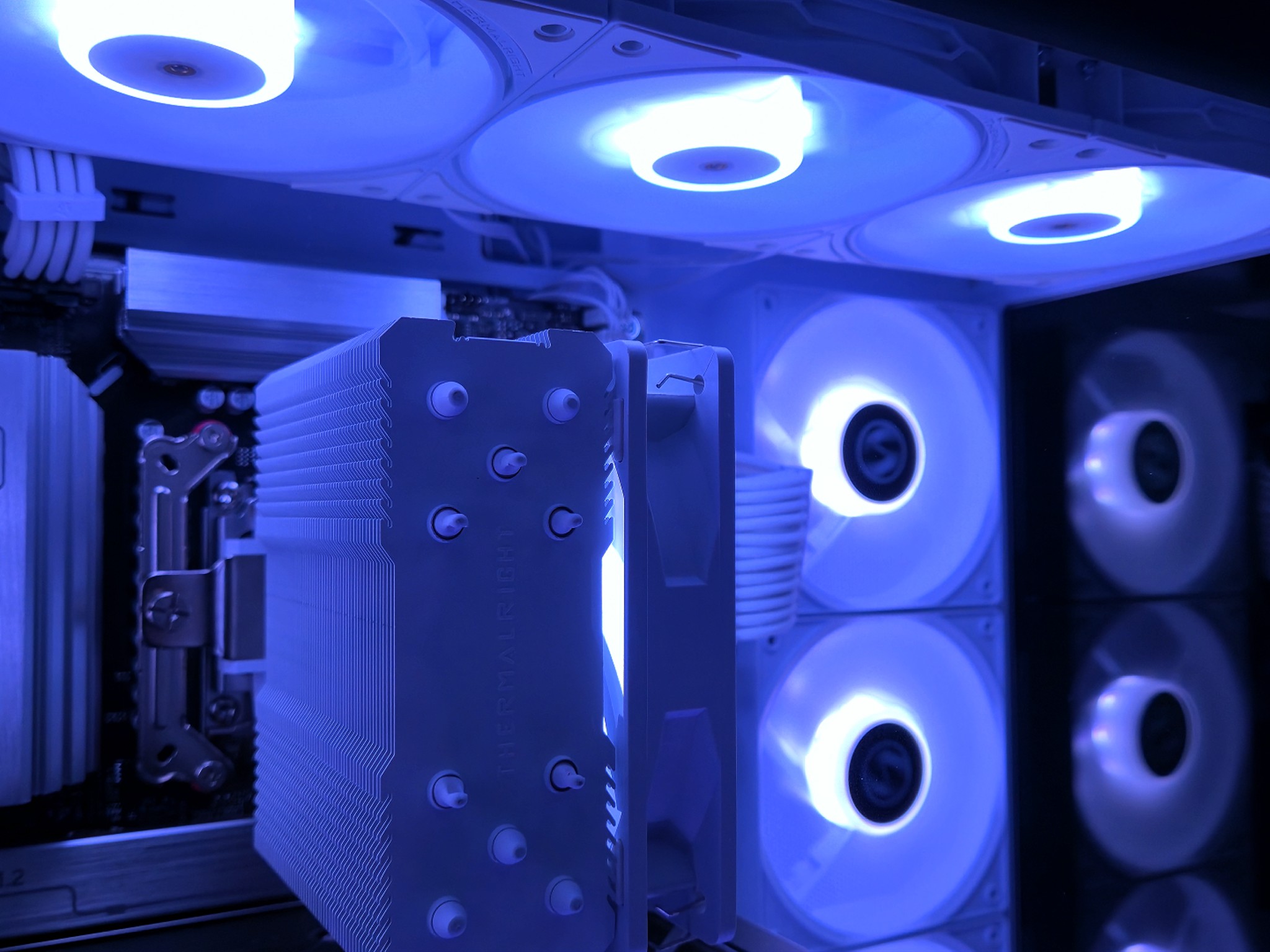 Gaming PC - 32GB DDR5 7200MHz CL34 - Ryzen 7600X - RTX 5060 OC - Windows 11 Pro