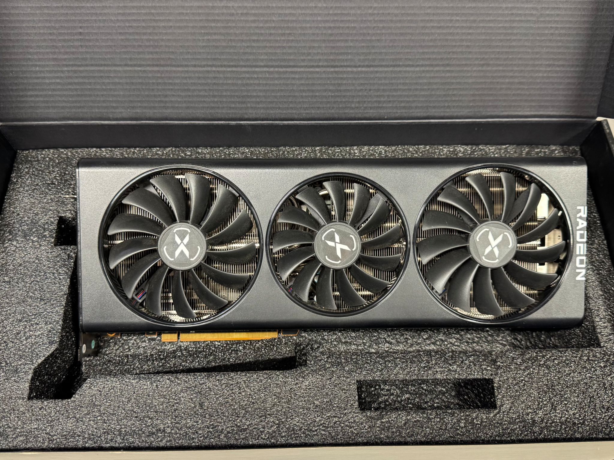 XFX Swift 319 RX 6800 16GB