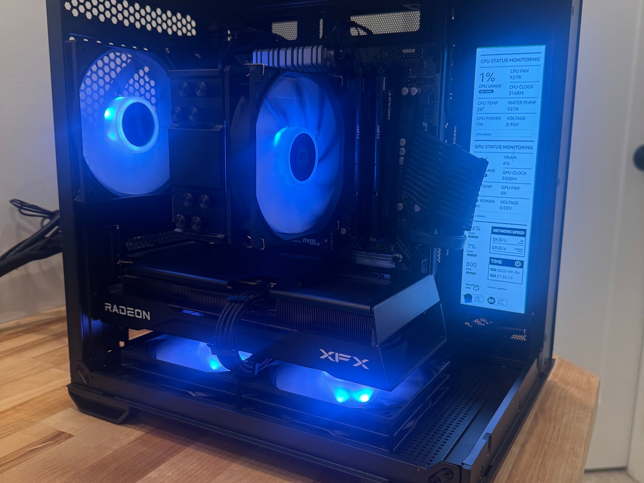 MUST-GO SALE! 9060XT⚫️Blackout⚫️PC