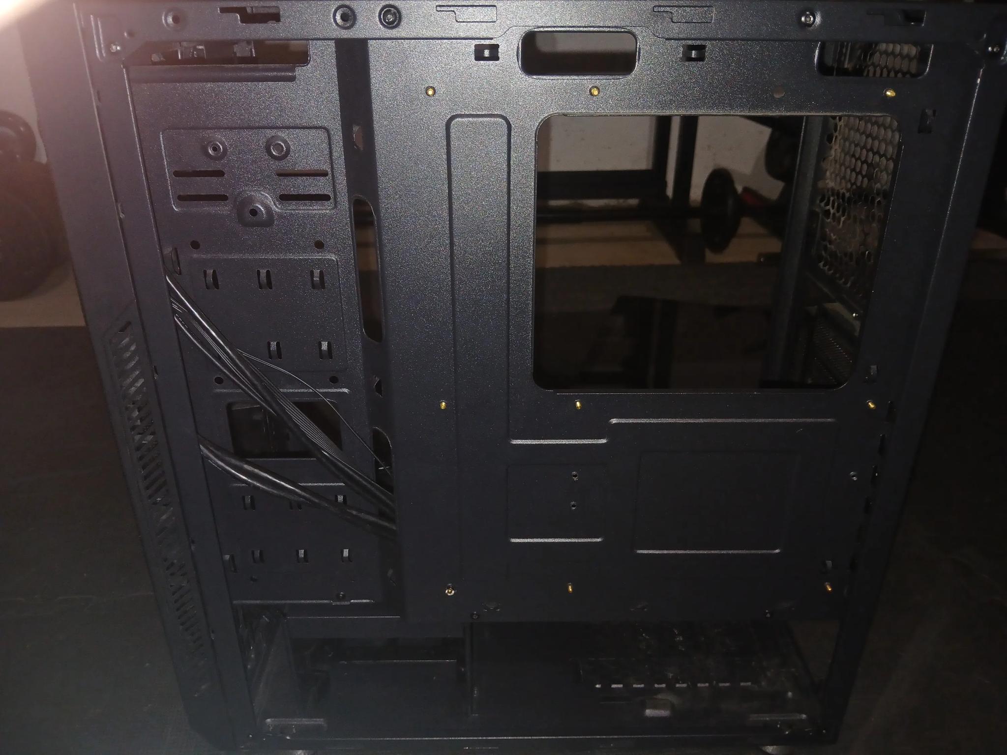 Rosewill ATX Mid Tower Gaming PC Computer Case Spectra D100
