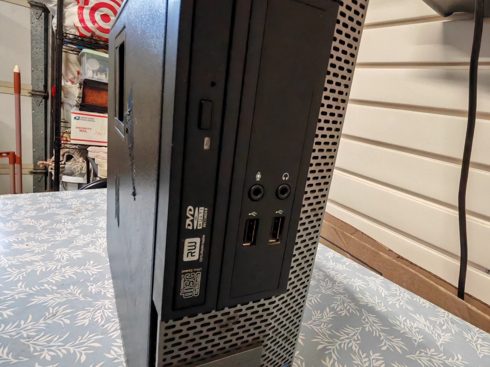 2012 Dell optiplex 3010 Sff light gaming PC (30+ fps)