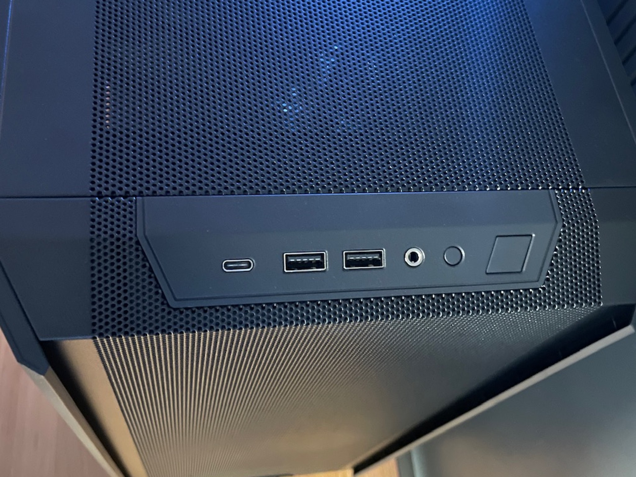 🥷5800X3D Gaming PC | 6950 XT, 32GB 4000MHz, 2TB SSD, Windows 11 Pro