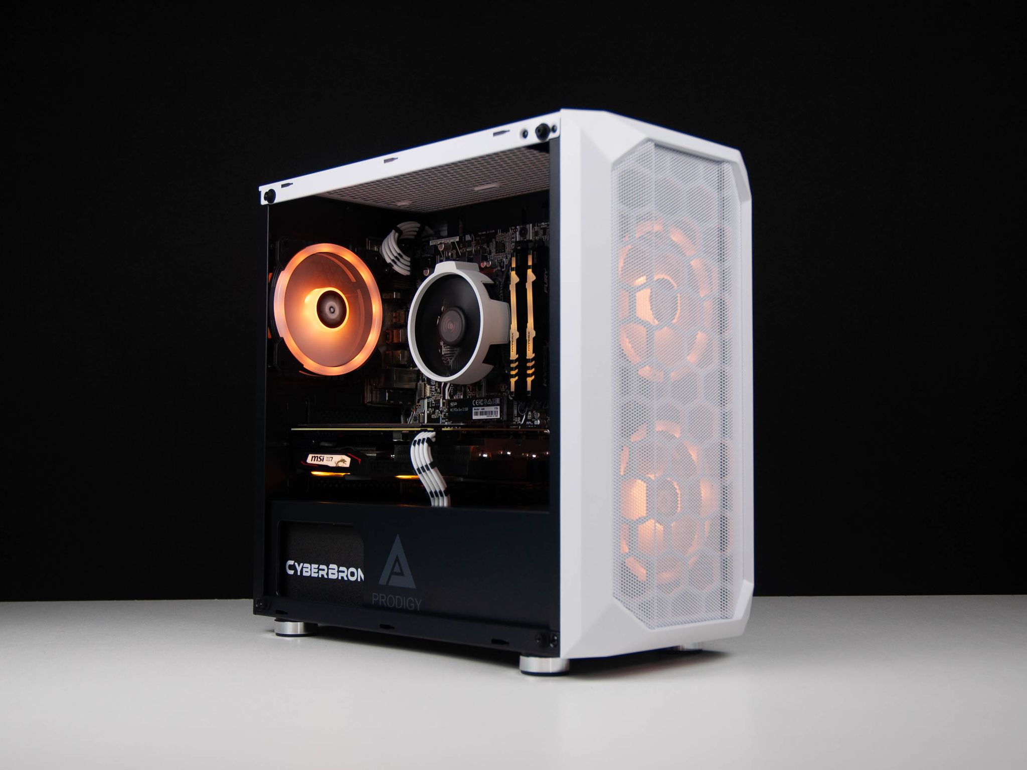 RTX 2060 | Ryzen 7 3700X | 16gb RAM | 1tb NVMe SSD