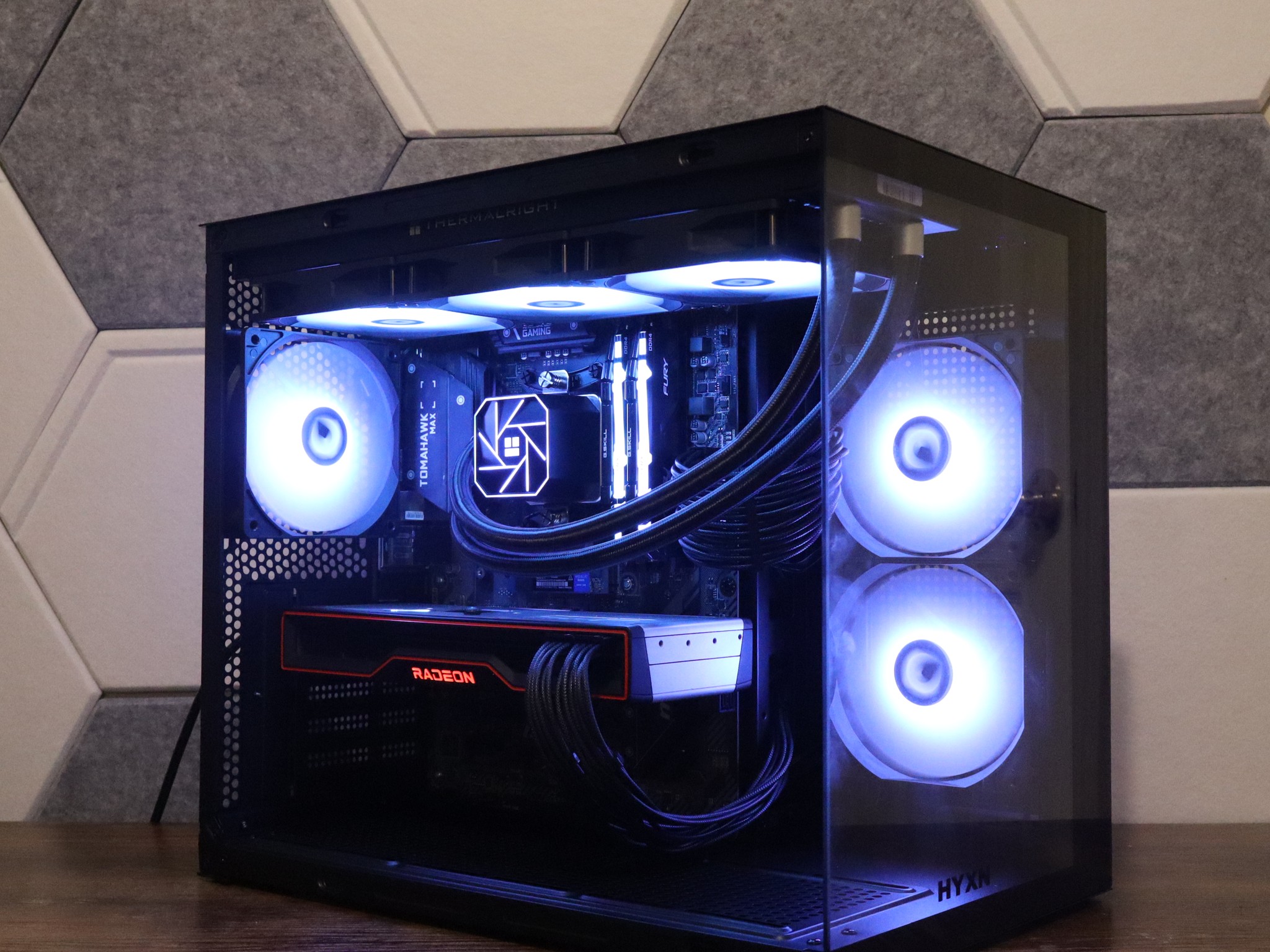 Radeon RX 6800 16GB custom Gaming Pc - Ryzen 7 5700 - 32gb Ram - 1Tb SSD - Windows 11 wifi & BT