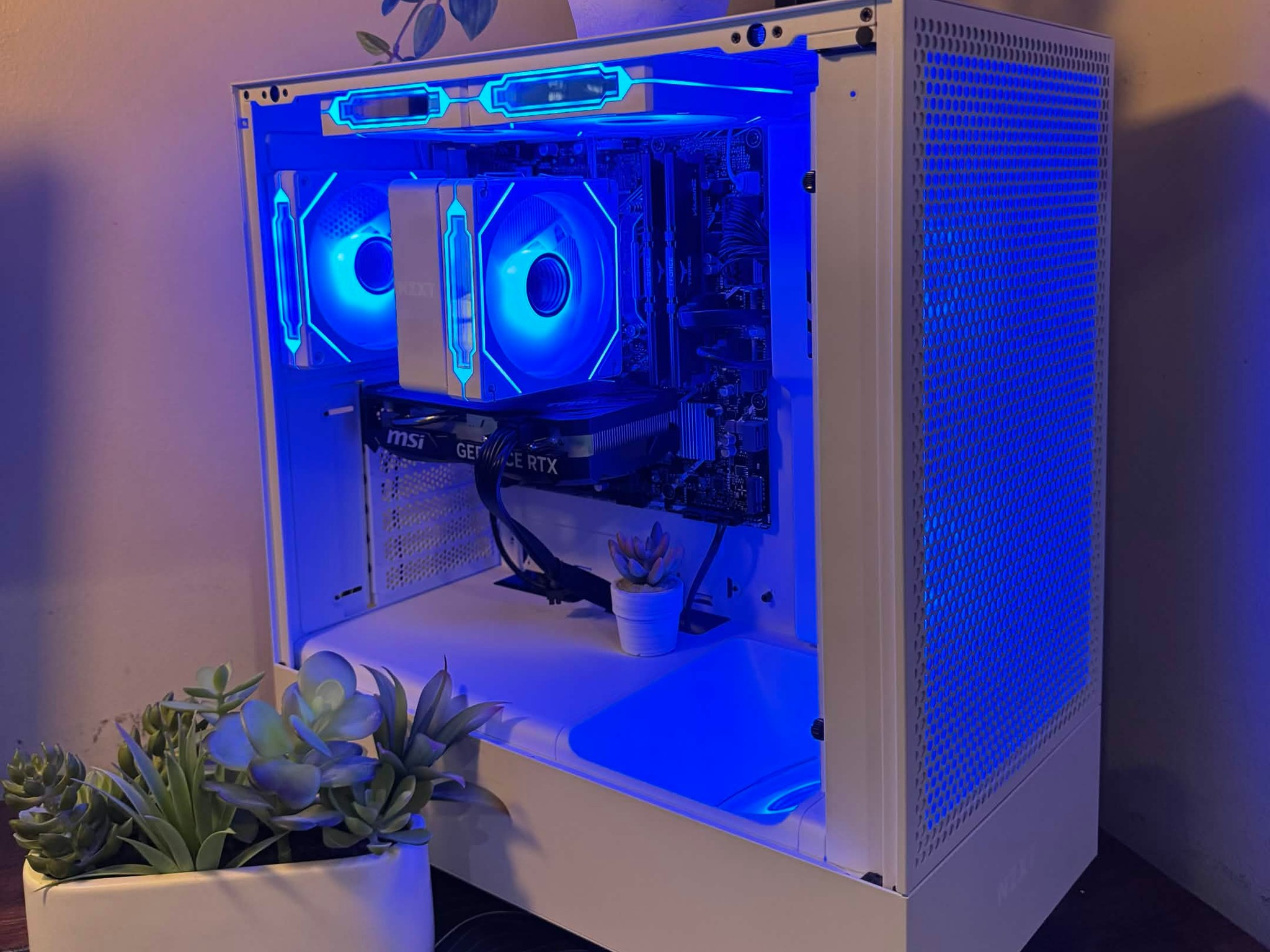 White/Black "Panda" Mid Range PC - i5 12400F | RTX 4060 | 16GB DDR4 3200 | BT & Wifi