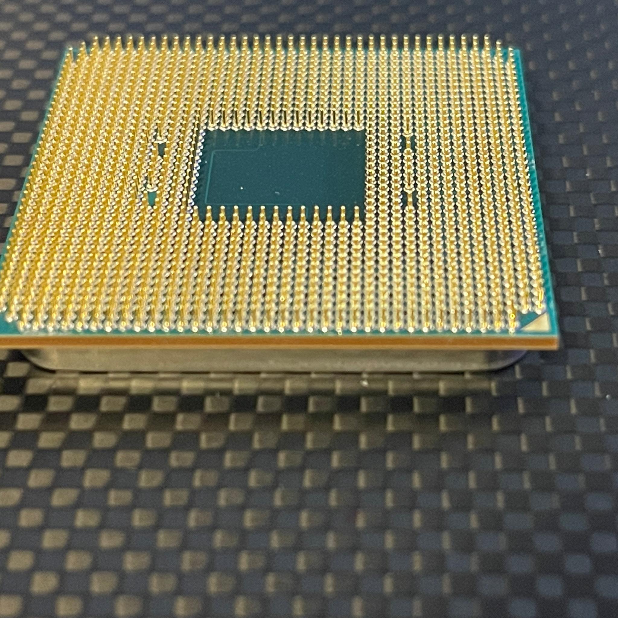 Used, AMD Ryzen 3 3200G with cooler and box