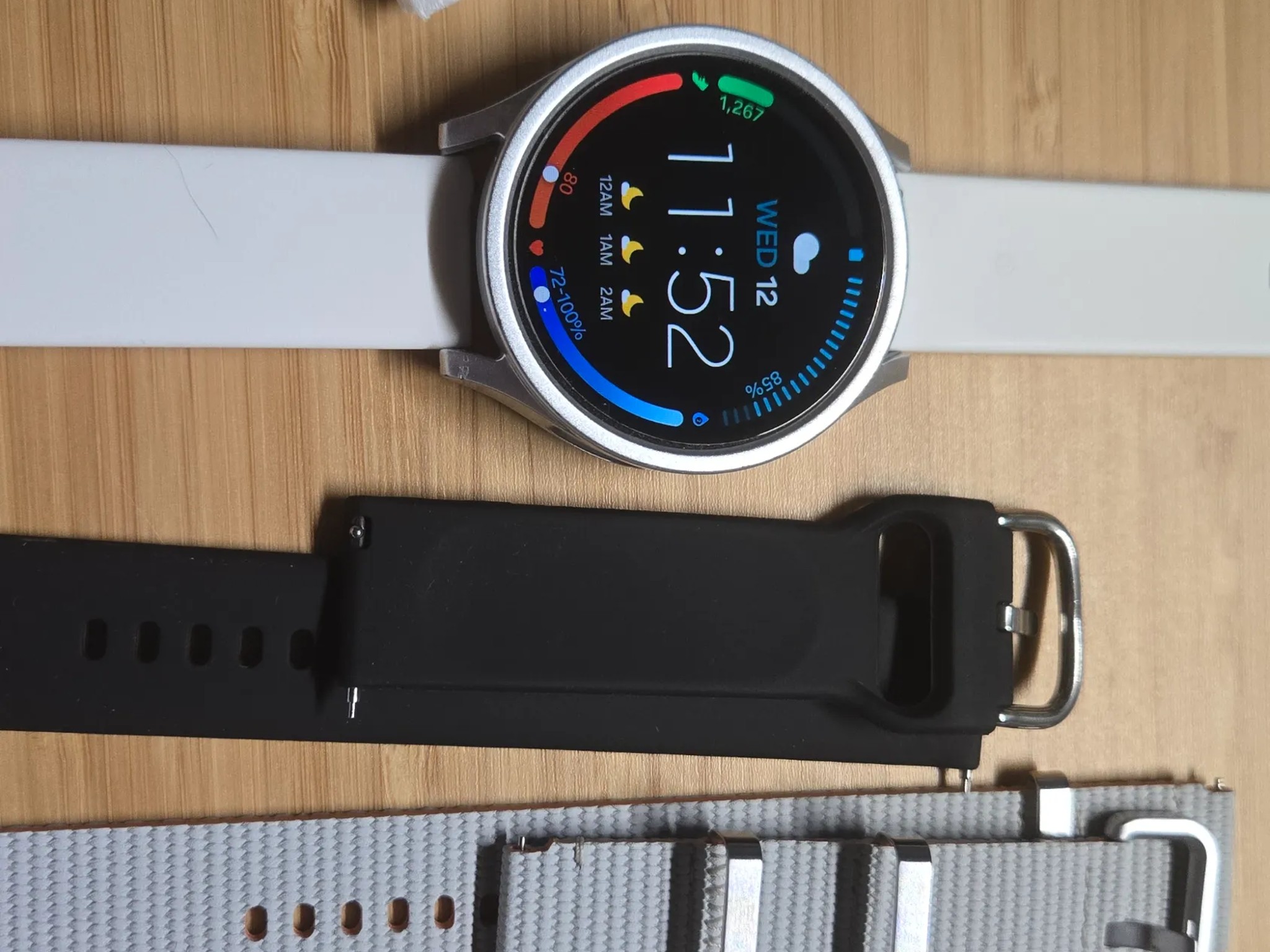 Samsung Galaxy Watch 7 44mm w/ several bands & screen protector