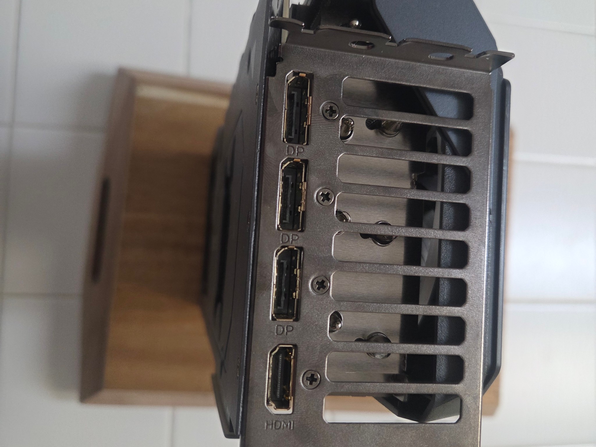 GIGABYTE GeForce RTX 5080 GAMING OC 16G